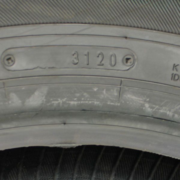 Neuwertiger-Winterreifen-Falken-EuroWinterVan01-Rosier-Online-Shop-04_(1)