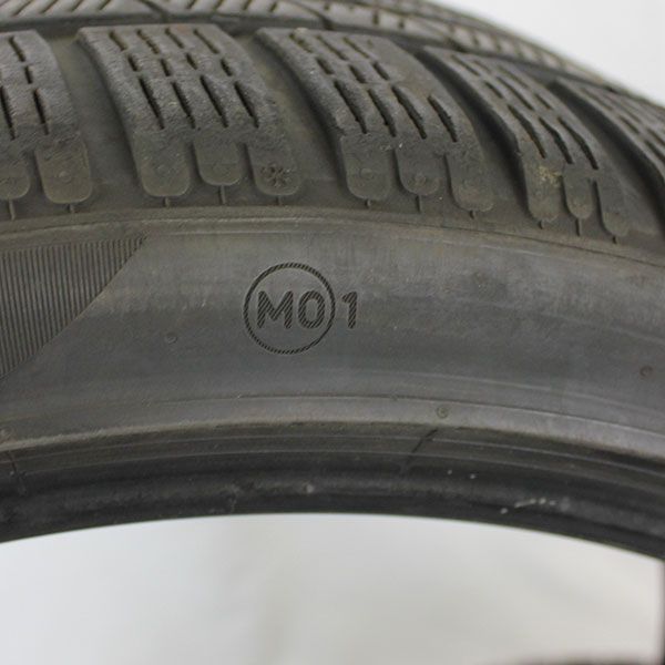 Gebrauchter-Winterreifen-Pirelli-PZEROWinter-Rosier-Online-Shop-03_(1)