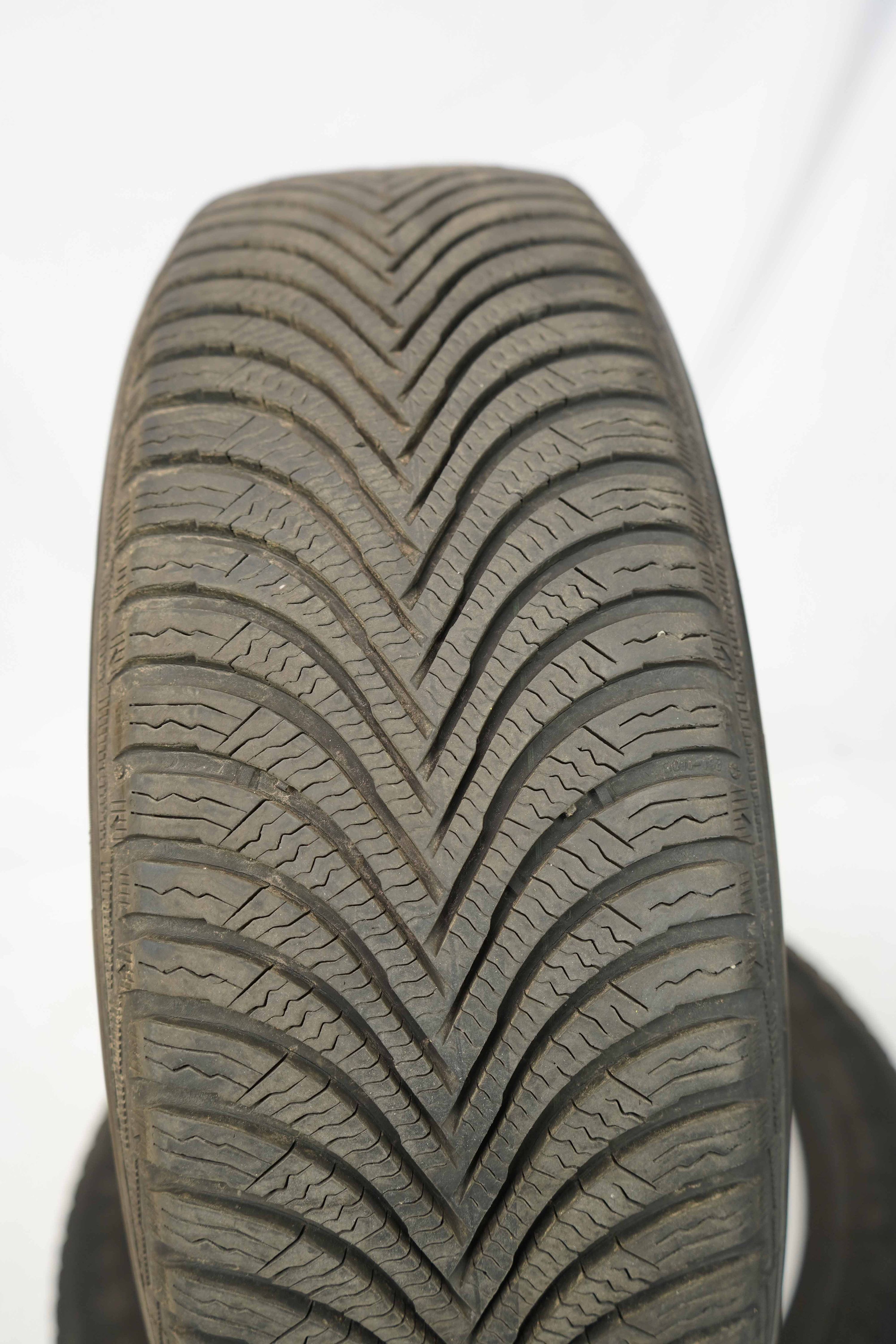 Winterkomplettradsatz-Mercedes-Benz-gebraucht-A177-A-Klasse-W247-B-Klasse-C118-X118-CLA-A1774010100-Continental-11