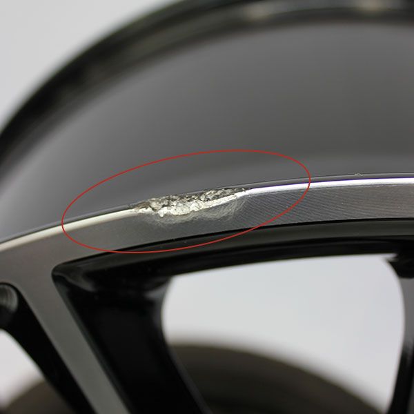 Defekte-Felge-Mercedes-AMG-A213-Rosier-Online-Shop-01
