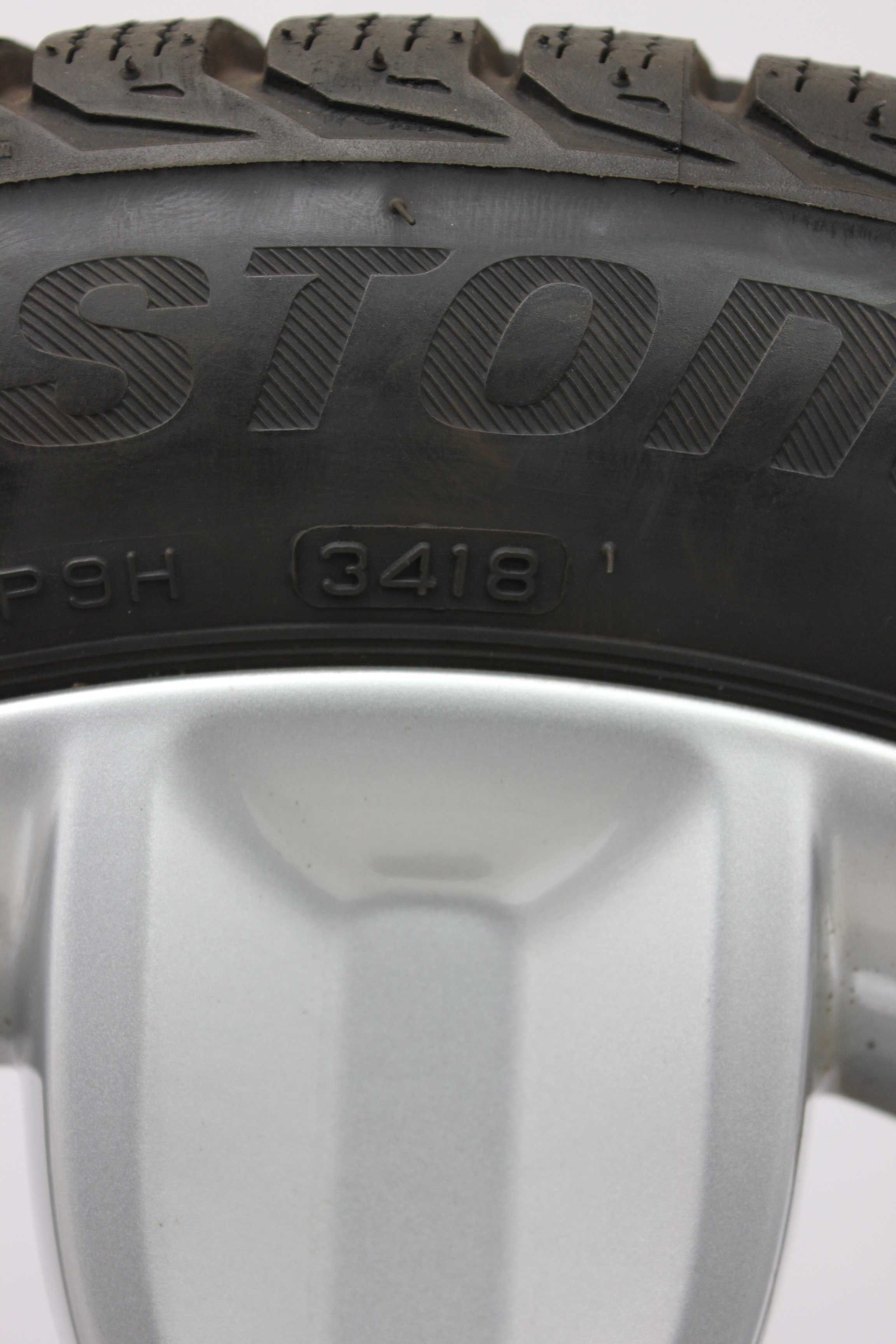 Winterkomplettradsatz-Audi-8X-A1-Alufelge-16Zoll-8X0601025A-Winterreifen-Bridgestone-Blizzak-LM32-195-50-R16-88H-14 Winterkomplettradsatz-Audi-8X-A1-Alufelge-16Zoll-8X0601025A-Winterreifen-Bridgestone-Blizzak-LM32-195-50-R16-88H-14