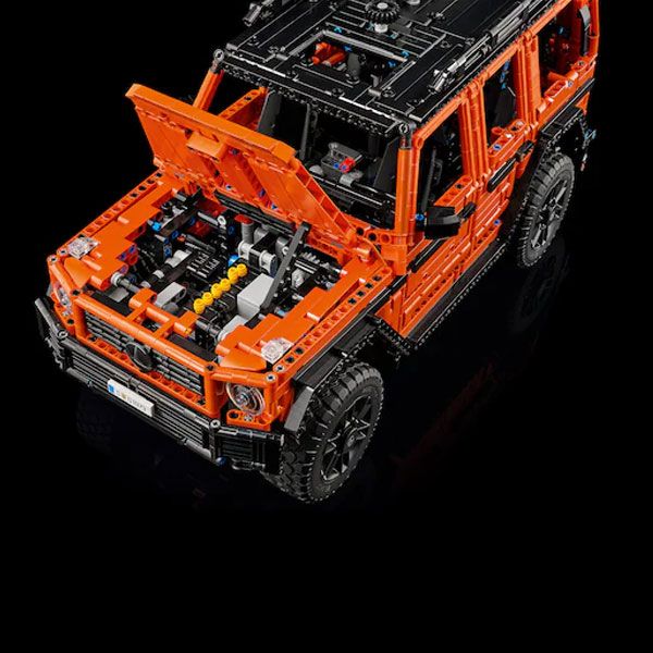 B67950100_mercedes-benz_lego_G-klasse_rosier-onlineshop3