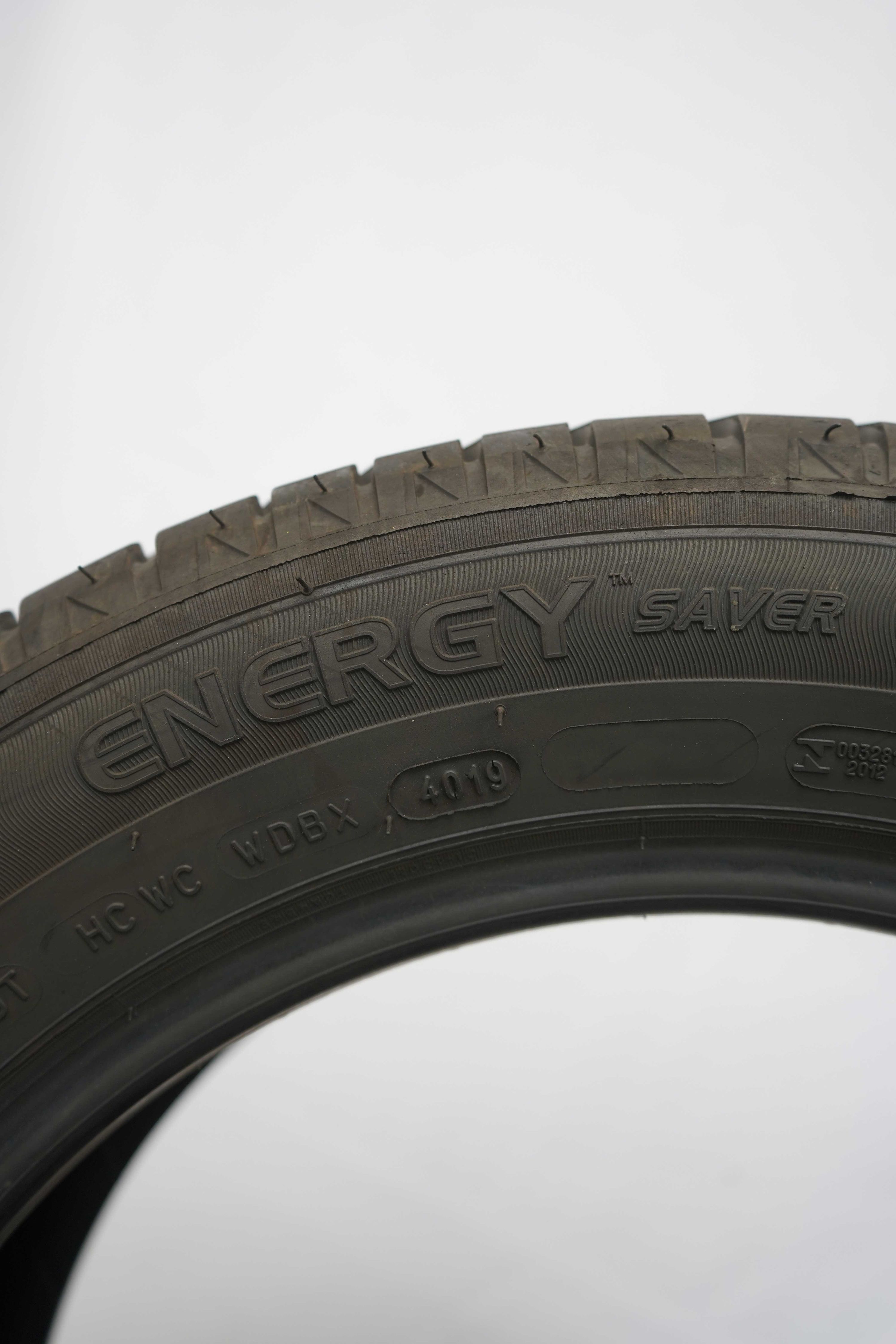 Sommerreifen-Michelin-EnergySaver-205-55-R16-91H-2_(2)