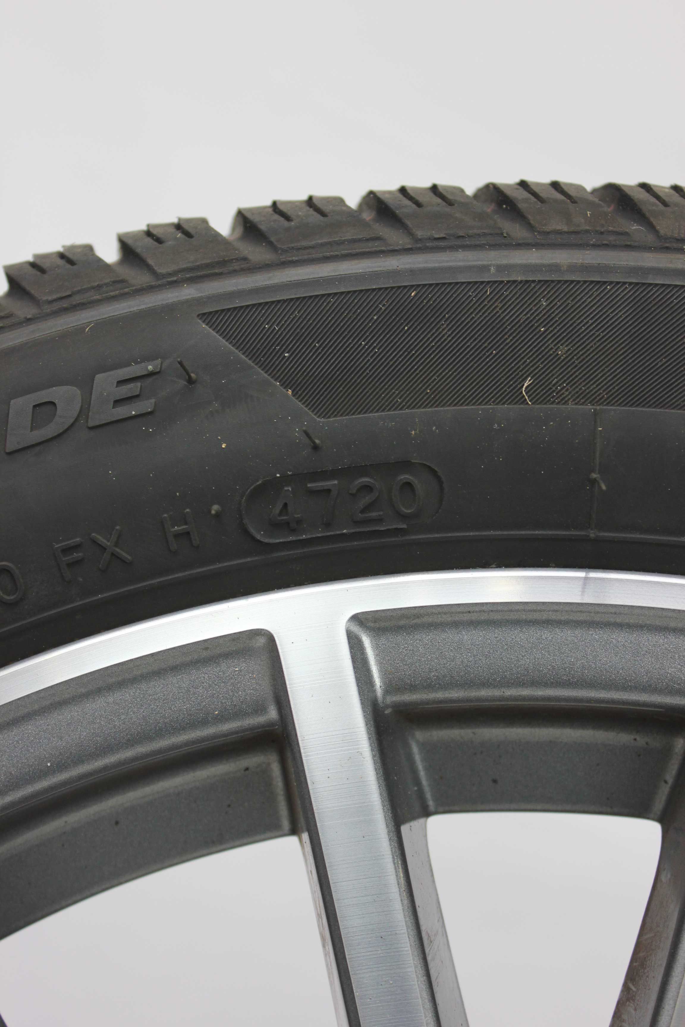 Winterkomplettradsatz-Mercedes-Benz-A-Klasse-A177-Alulfelge-18Zoll-A1774010600-Winterreifen-Hankook-Winter-icept-evo2-225-45-R18-91H-11