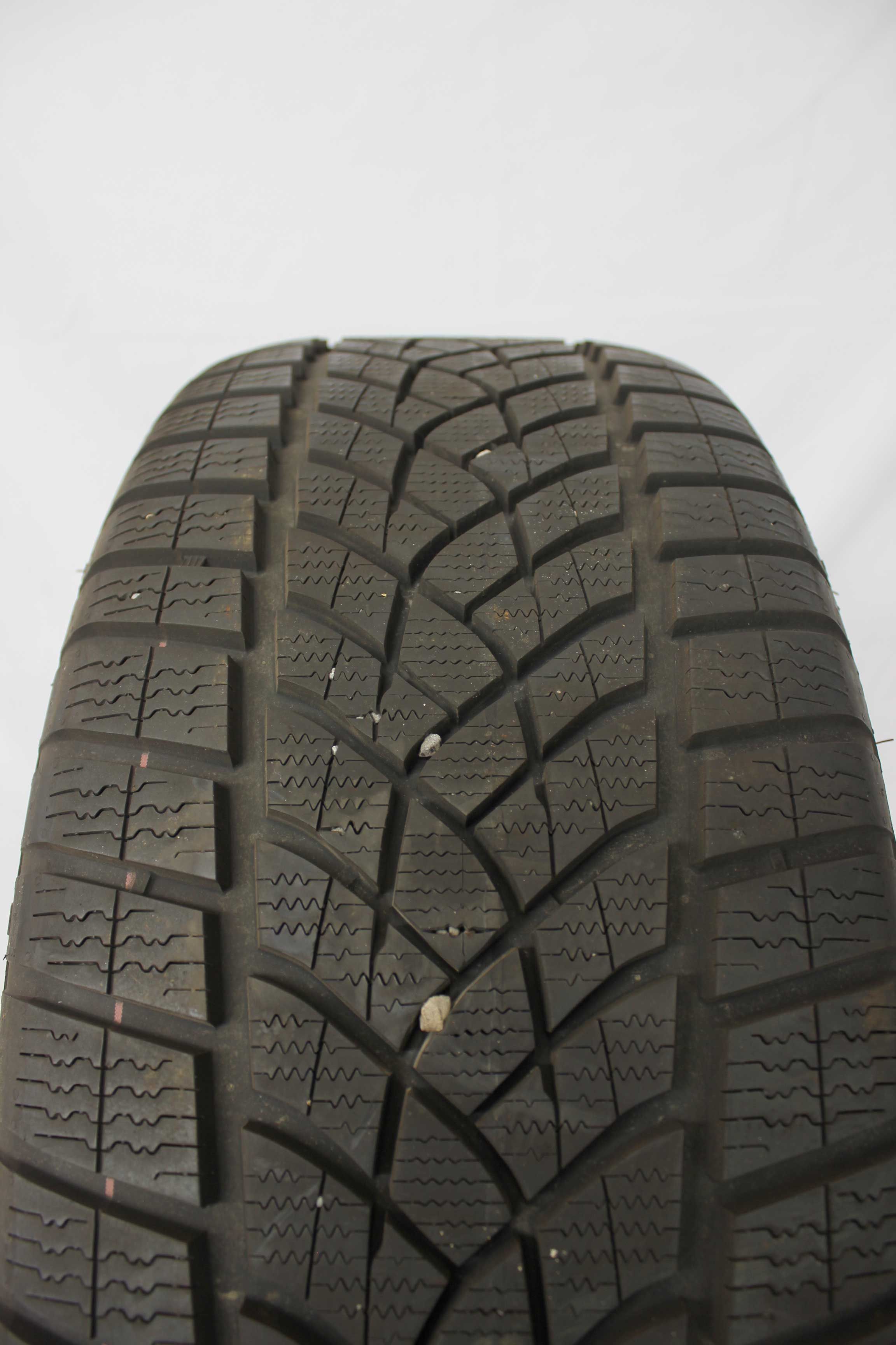 Winterreifen goodyear ultragripperformance 245 55 r17 106h xl 5 (3)