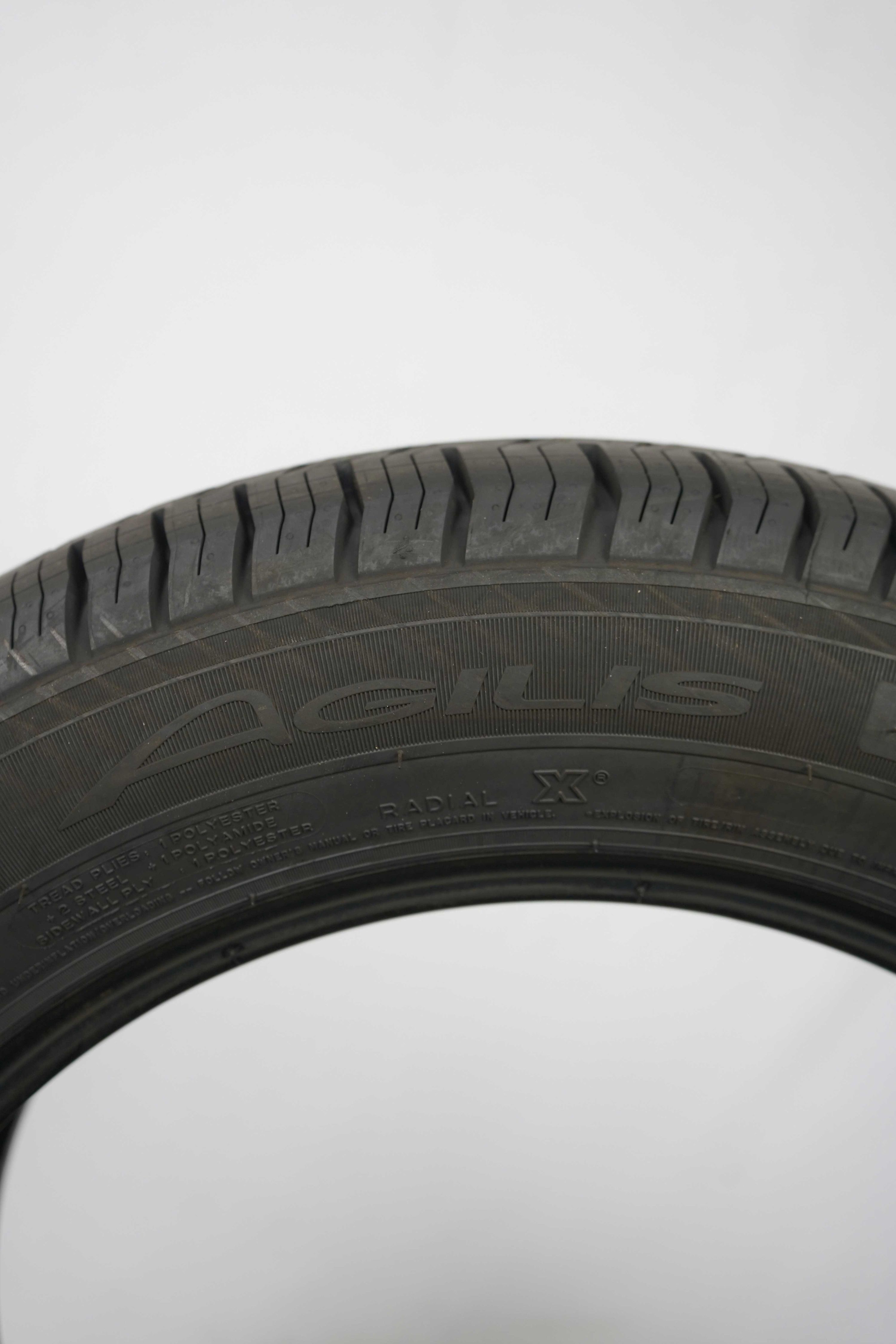 Sommerreifen-Michelin-Agilis-215-60-R17C-104-102H-2.1