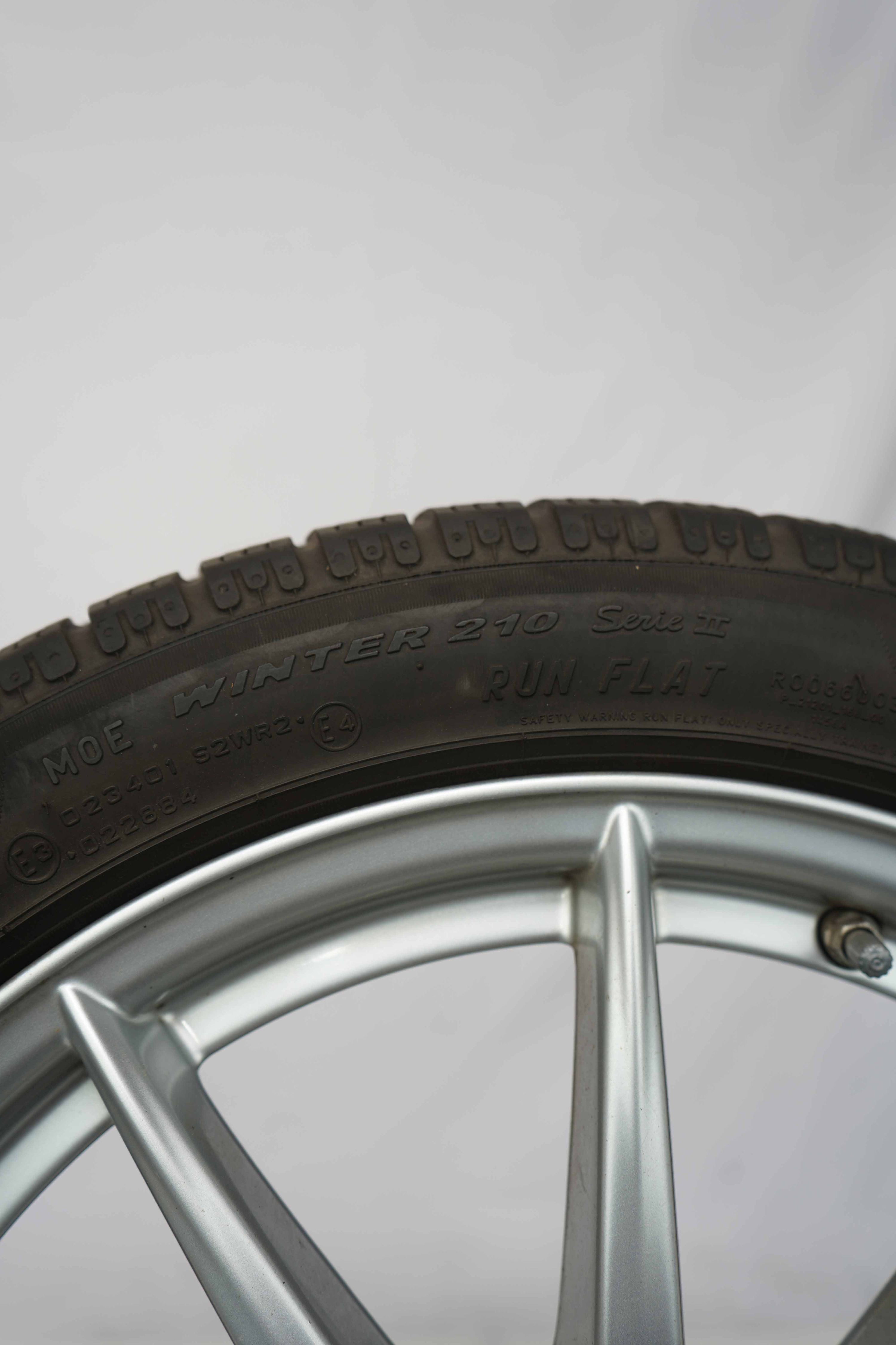 Winterkomplettradsatz-Mercedes-Benz-A176-A-Klasse-A246-B-Klasse-C117-X117-CLA-A2464010102-Dunlop-14