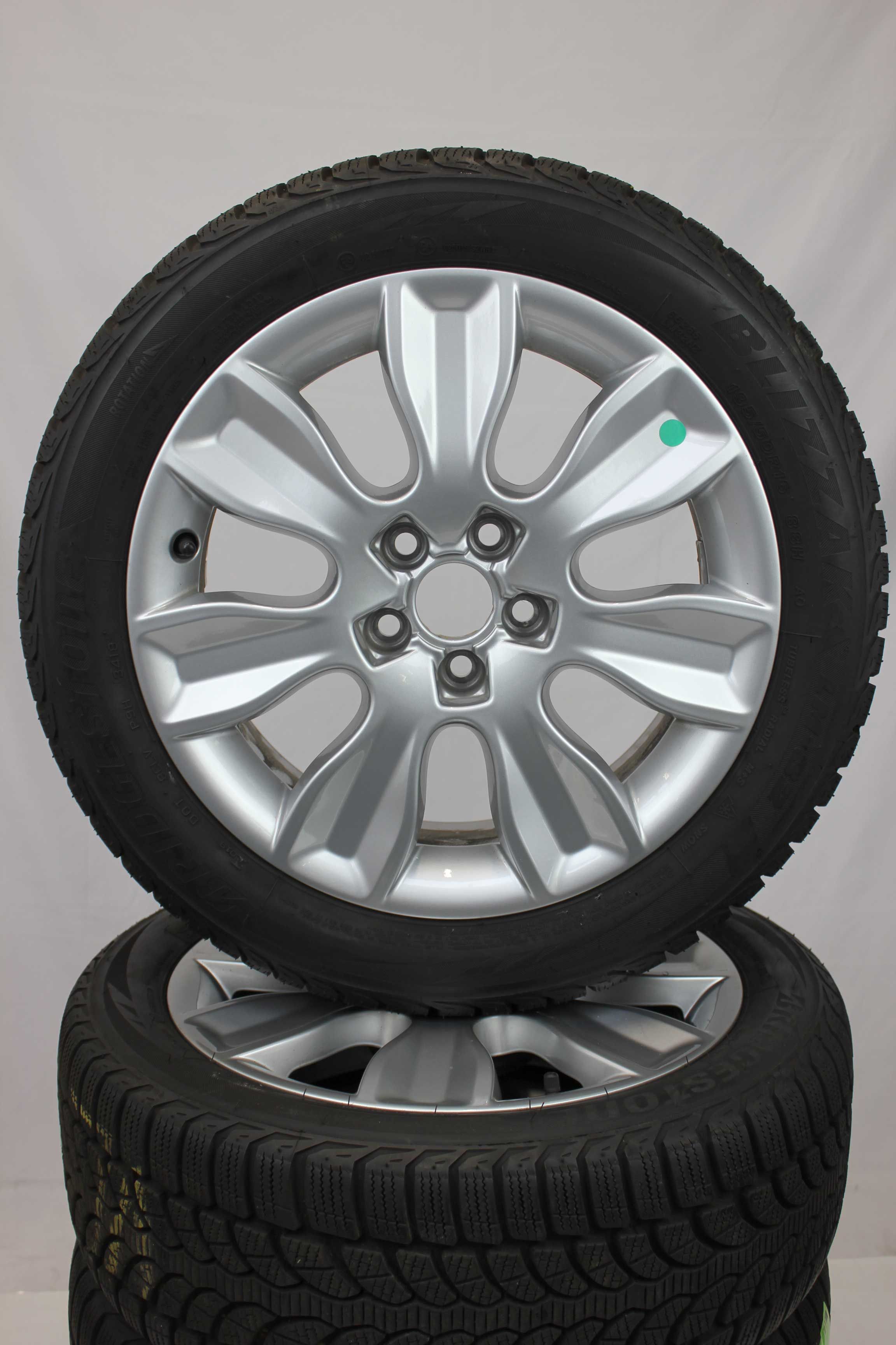 Winterkomplettradsatz-Audi-8X-A1-Alufelge-16Zoll-8X0601025A-Winterreifen-Bridgestone-Blizzak-LM32-195-50-R16-88H-1 Winterkomplettradsatz-Audi-8X-A1-Alufelge-16Zoll-8X0601025A-Winterreifen-Bridgestone-Blizzak-LM32-195-50-R16-88H-1