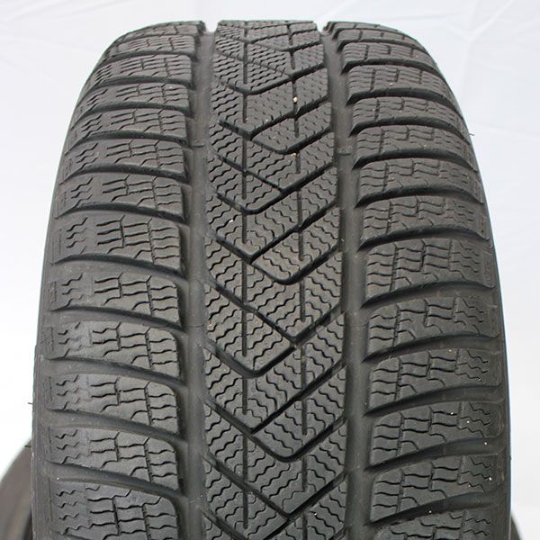 Gebrauchter-Winterkomplettradsatz-Mercedes-AMG-A213-Rosier-Online-Shop-36_(3)