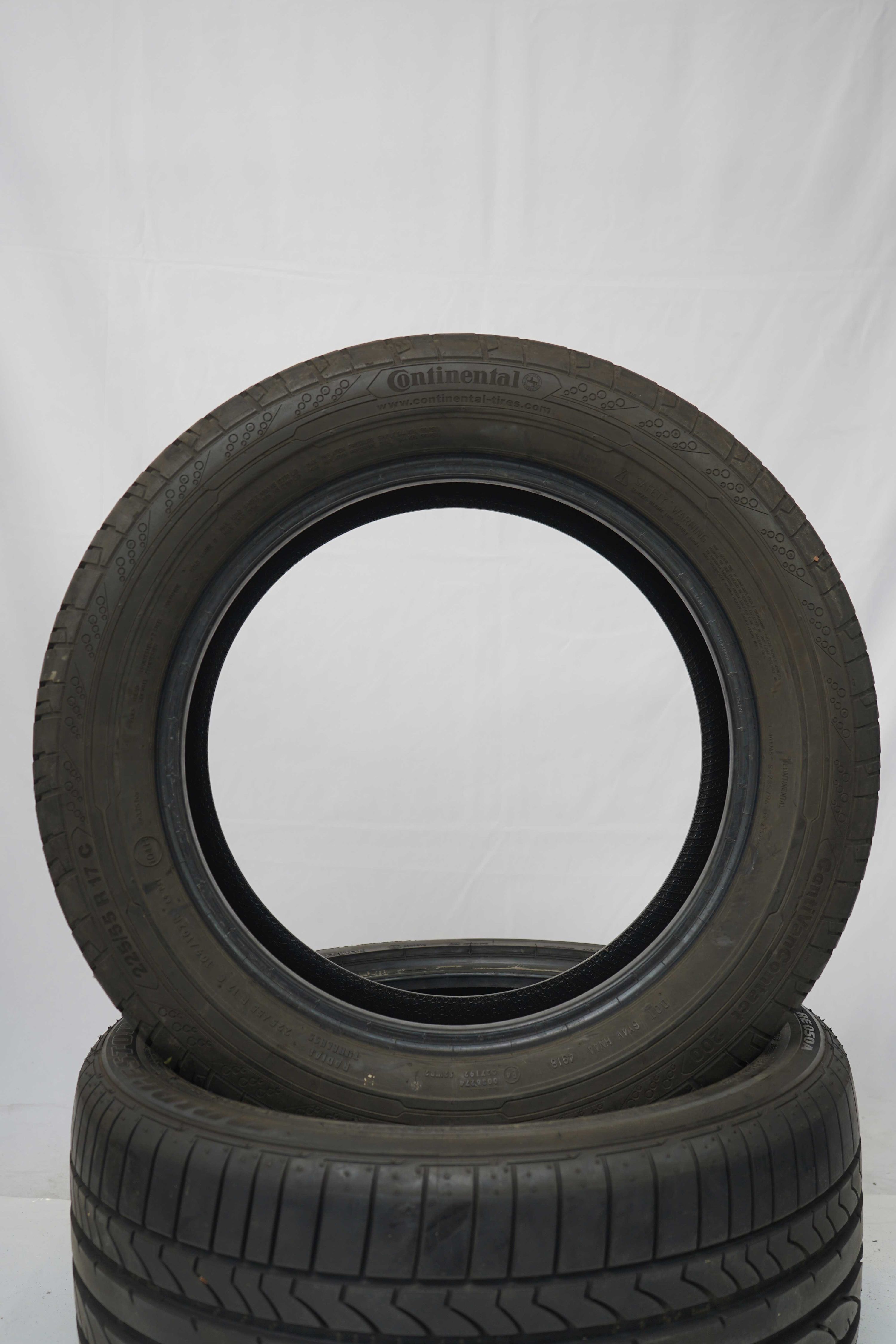 Sommerreifen-Continental-ContiVanContact200-225-55-R17C-109-107H_(1)