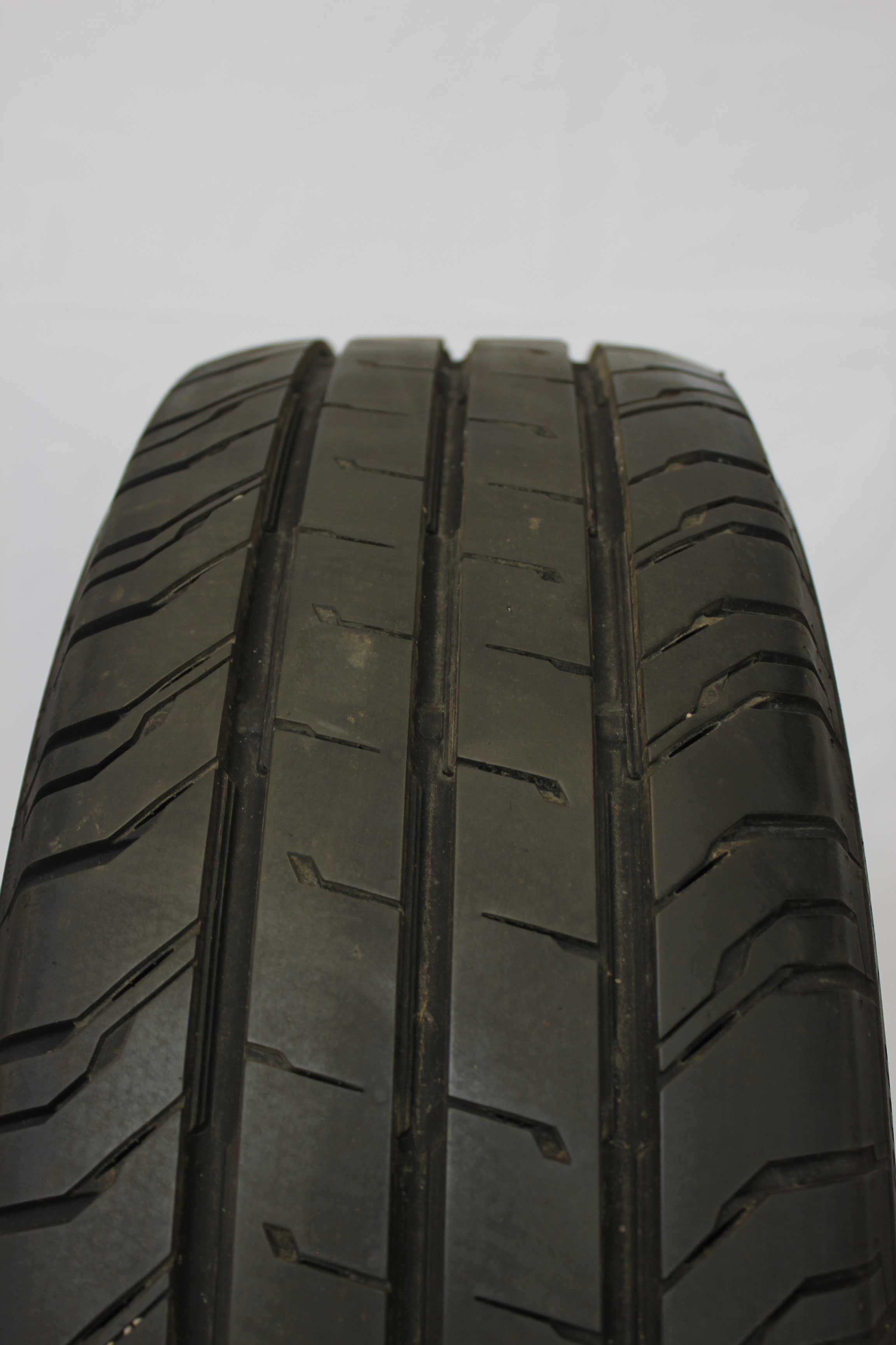 Sommerkomplettradsatz-Volkswagen-7H0-T5-Stahlfelge-16Zoll-7H0601027D-Sommerreifen-Continental-ContiVanContact200-205-65-R16C-107-105T-16