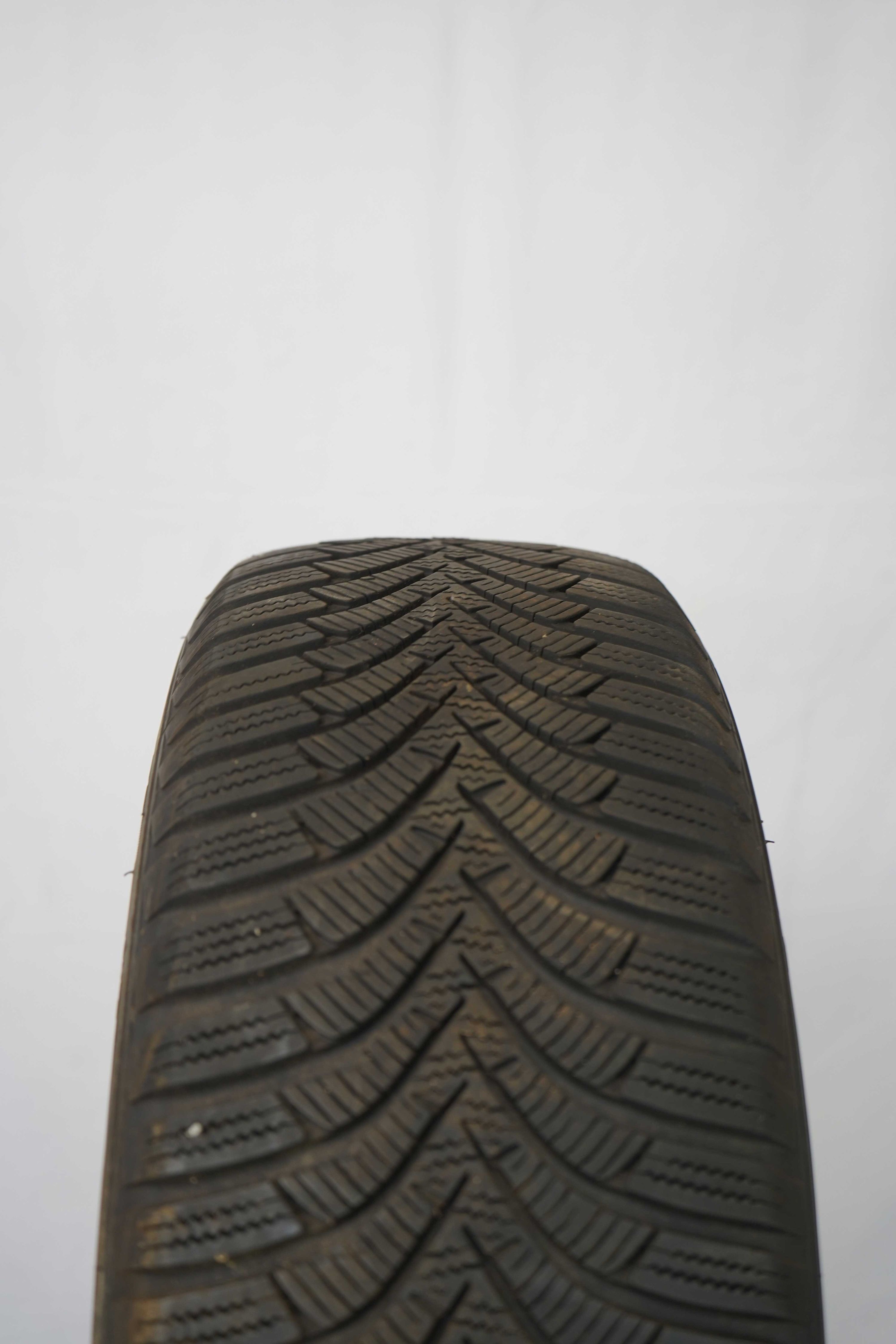 Winterkomplettradsatz-Mercedes-Benz-A246-B-Klasse-A-Klasse-A176-CLA-A117-A2464011302-Alufelge-16Zoll-Winterreifen-Hankook-WintericeptRS2-205-55-R16-94H-6