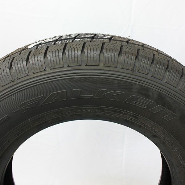 Neuwertiger-Winterreifen-Falken-EuroWinterVan01-Rosier-Online-Shop-01-01