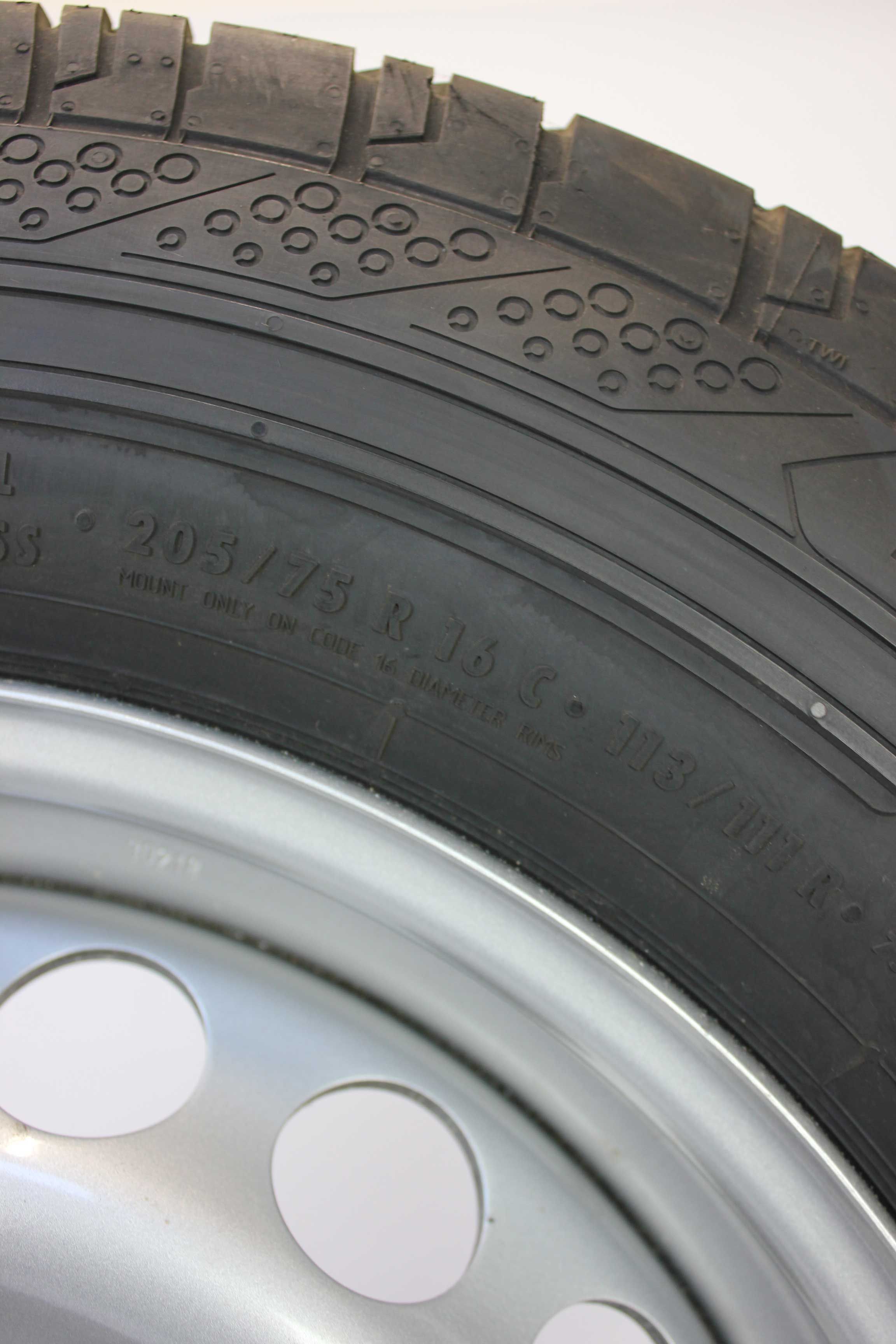 Sommerkomplettradsatz-Volkswagen-2N0-Crafter-Stahlfelge-16Zoll-2N0601027L-Sommerreifen-Continental-ContiVanContact200-205-75-R16C-113-111R-4_(1)