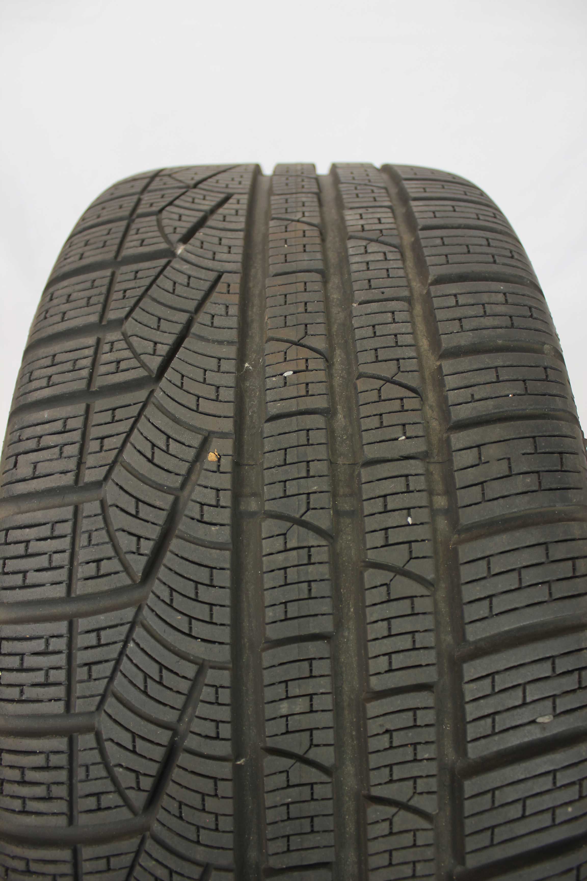 Winterkomplettradsatz-Mercedes-Benz-SL-A231-Alufelge-18Zoll-A2314012902-Winterreifen-Pirelli-SottozeroWinter240-Serie2MO-255-40-R18-99V-XL-15 Winterkomplettradsatz-Mercedes-Benz-SL-A231-Alufelge-18Zoll-A2314012902-Winterreifen-Pirelli-SottozeroWinter240-Serie2MO-255-40-R18-99V-XL-15