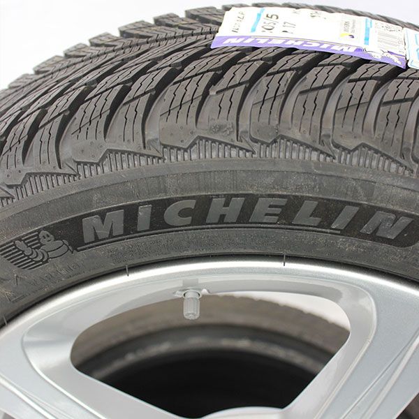 Neuwertiges-Winterrad-Mercedes-Benz-A177-Rosier-Online-Shop-01