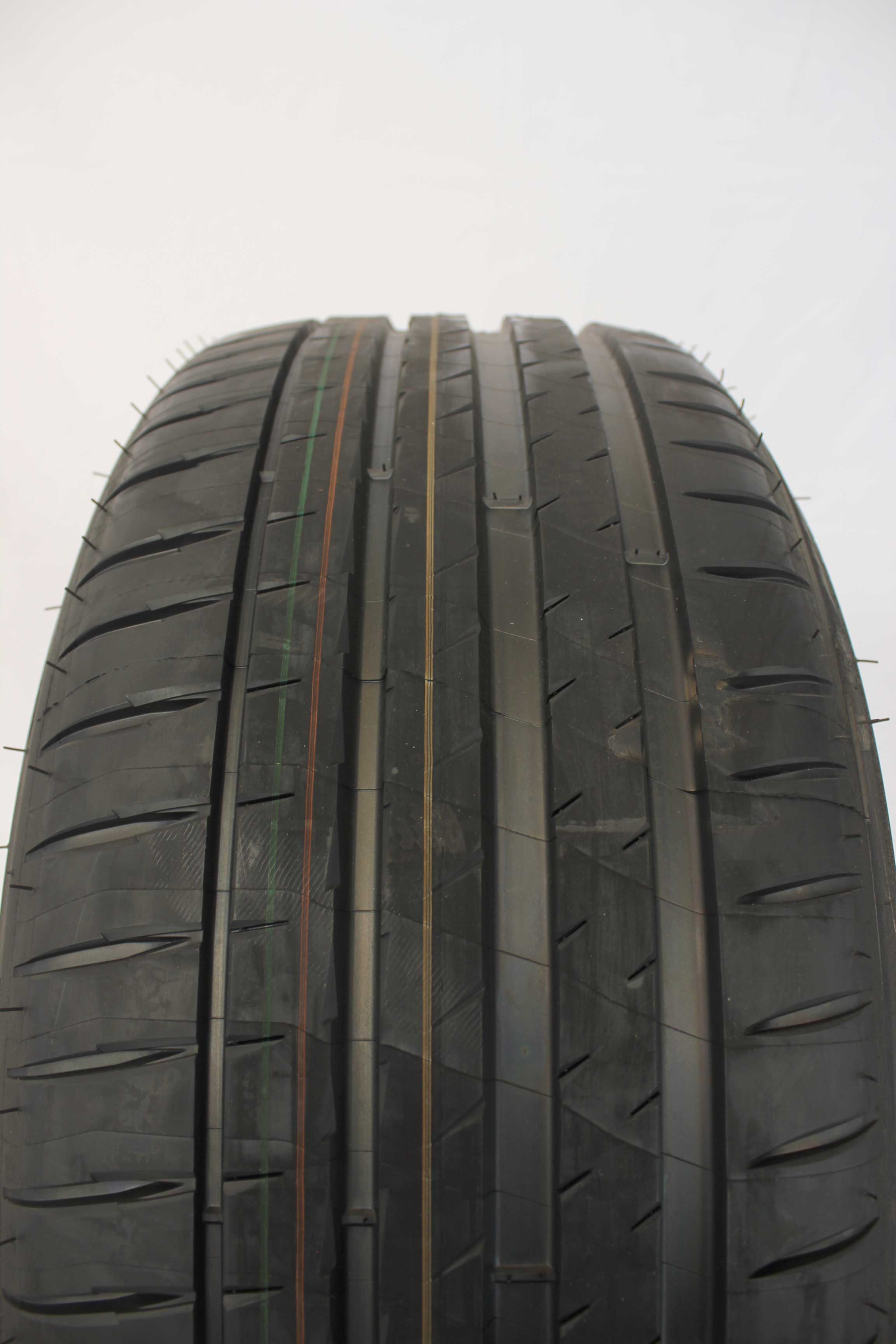 Sommerreifen-Michelin-PilotSport4-225-40-R19-93Y-XL-6