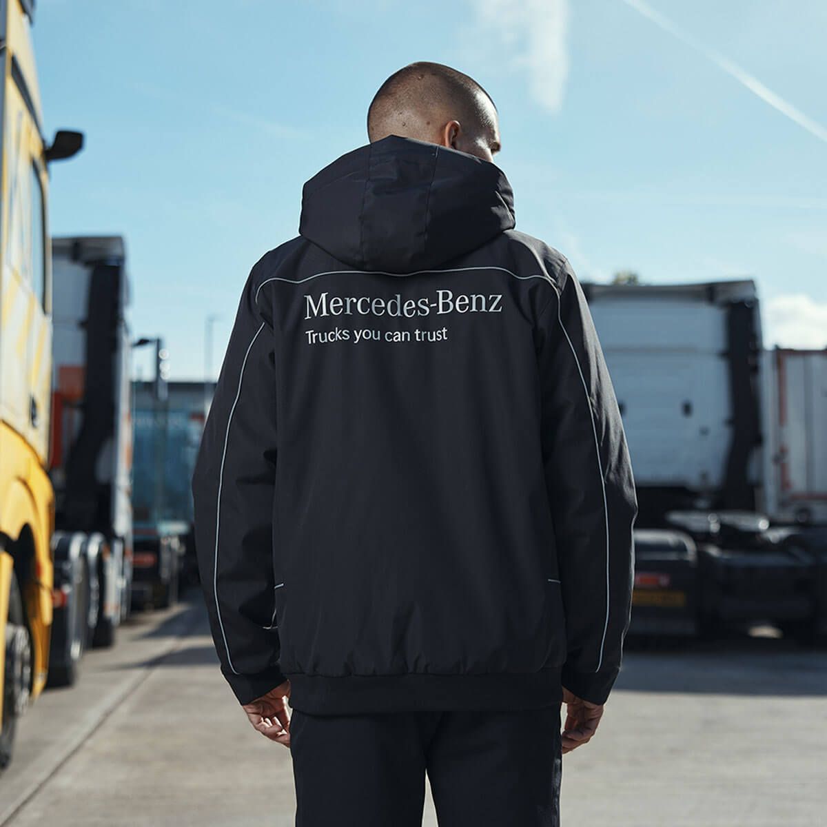 MBT0225_mercedes-benz-truck_Fahrer-Jacke_schwarz_rosier_online-shop2