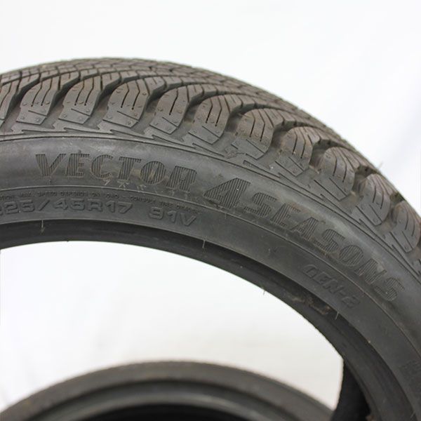 Gebrauchter-Ganzjahresreifen-Goodyear-Vector4SeasonsGen2-Rosier-Online-Shop-02 Gebrauchter-Ganzjahresreifen-Goodyear-Vector4SeasonsGen2-Rosier-Online-Shop-02