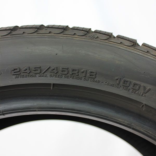 Gebrauchter-Winterreifen-Goodyear-Ultragrip8Performance-Rosier-Online-Shop-03