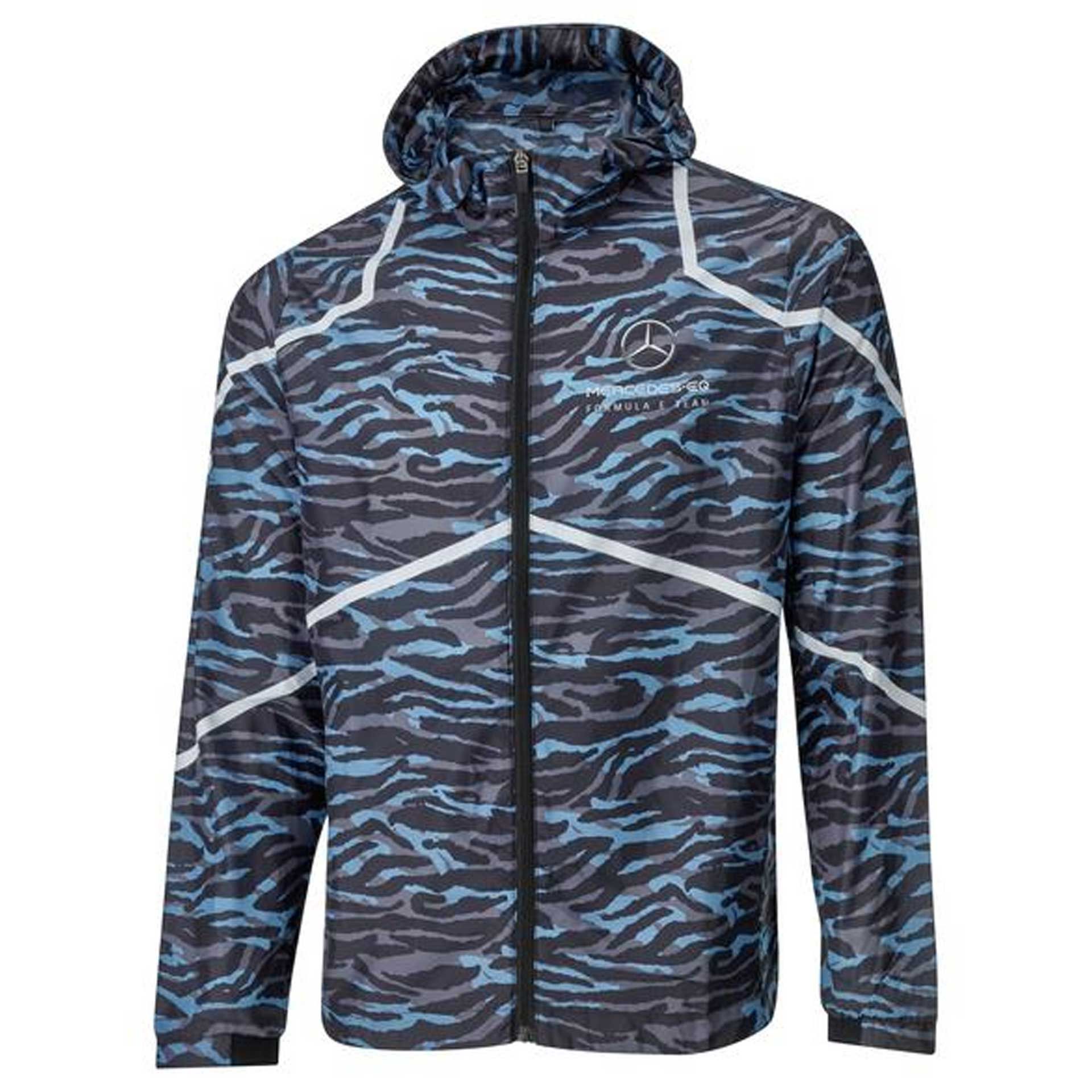 B67997579_mercedes-eq_ligehtweight-jacke_herren_camouflage_rosier-onlineshop