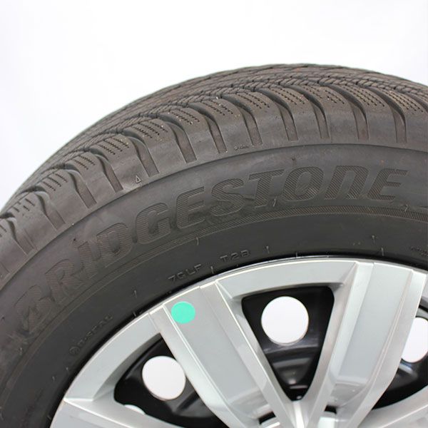 Gebrauchter-Winterkomplettradsatz-Volkswagen-5N-Rosier-Online-Shop-02 Gebrauchter-Winterkomplettradsatz-Volkswagen-5N-Rosier-Online-Shop-02