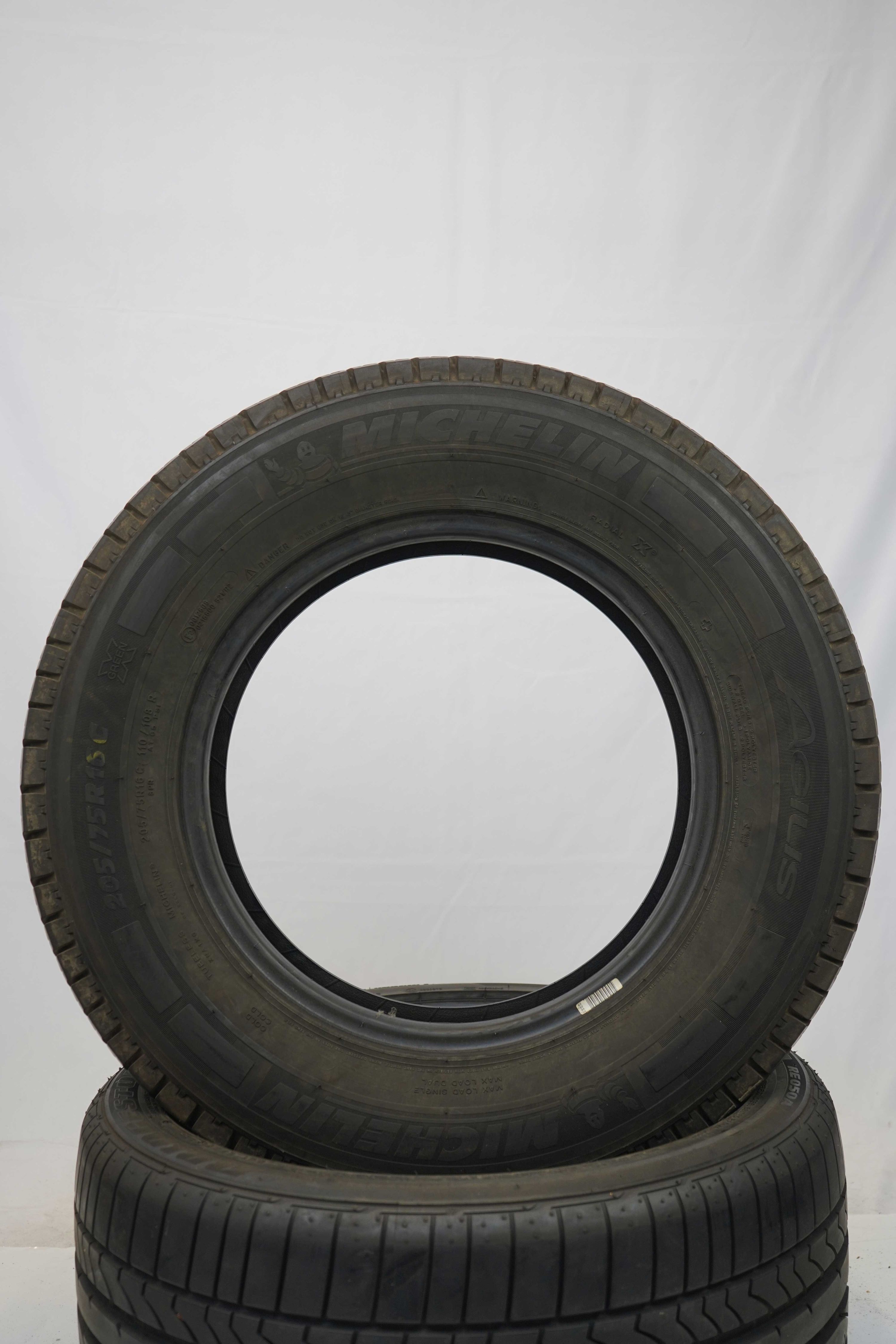 Sommerreifen michelin agilis 205 75 r16c 110 108r (3) Sommerreifen michelin agilis 205 75 r16c 110 108r (3)
