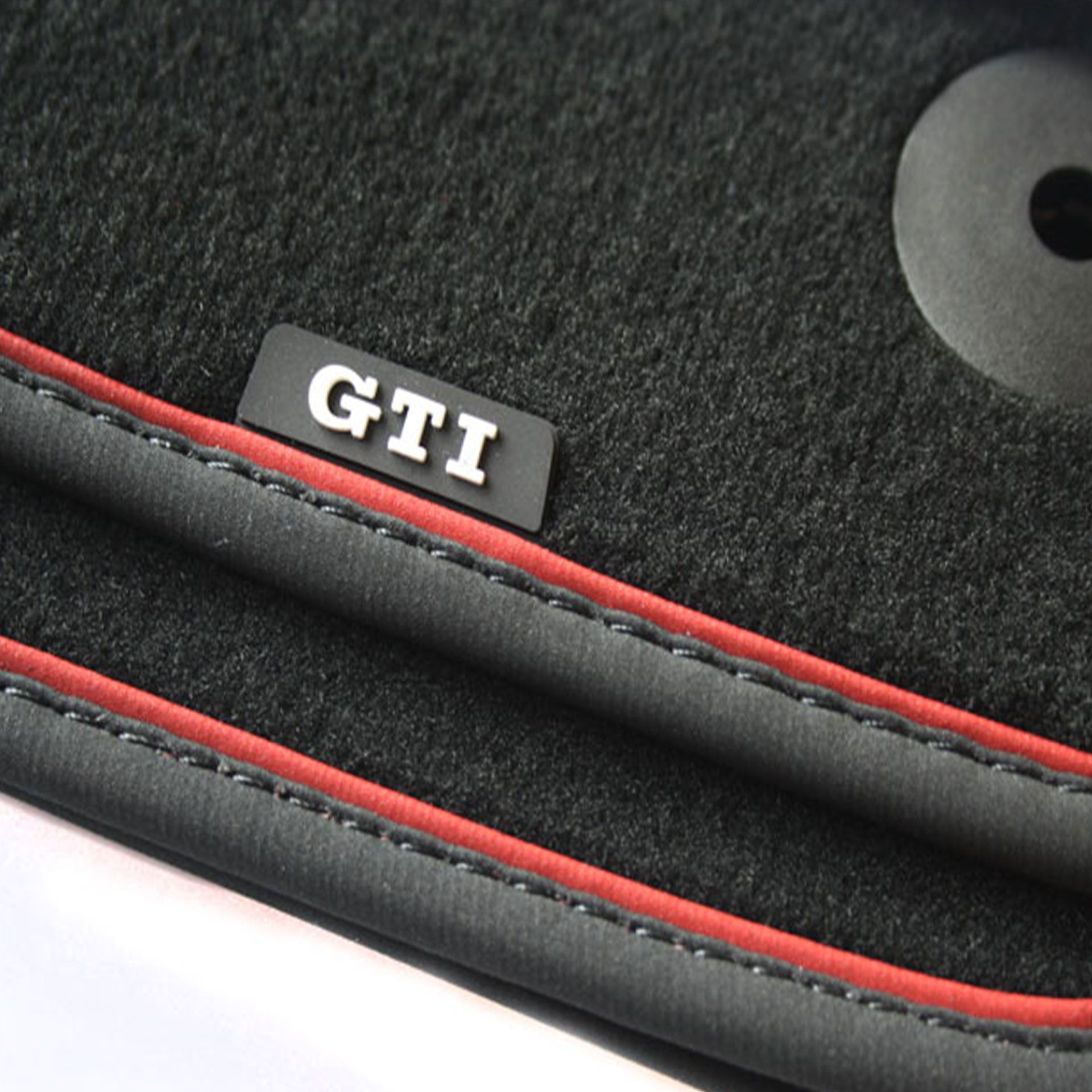 velours_fußmatten_volkswagen_golf7_gti_4-teilig_rosier_online_shop2