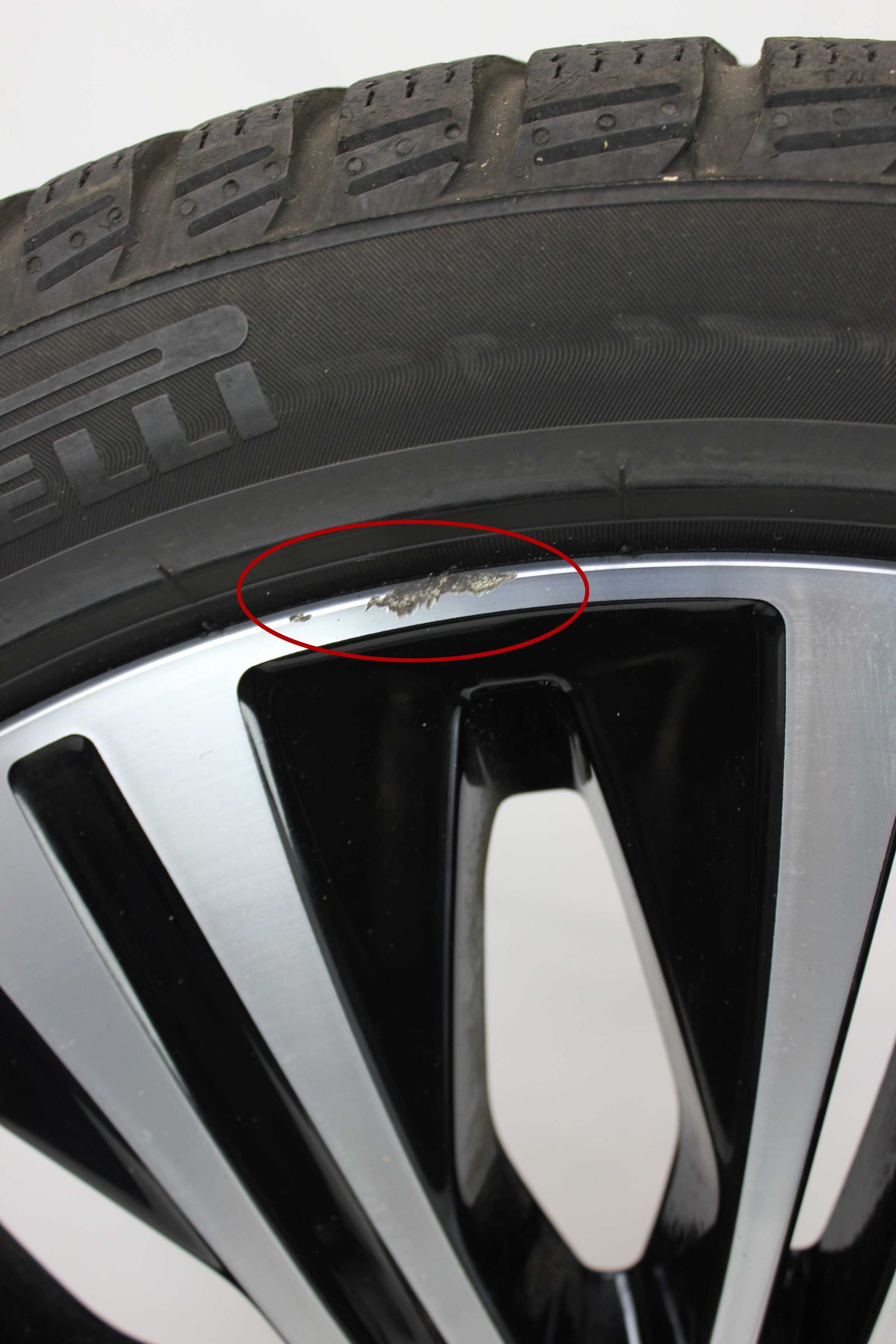 Winterkomplettradsatz-Mercedes-Benz-A-Klasse-A177-Alulfelge-18Zoll-A1774013300-Winterreifen-Pirelli-Winter-Sottozero3-225-45-R18-95H-8_(1)