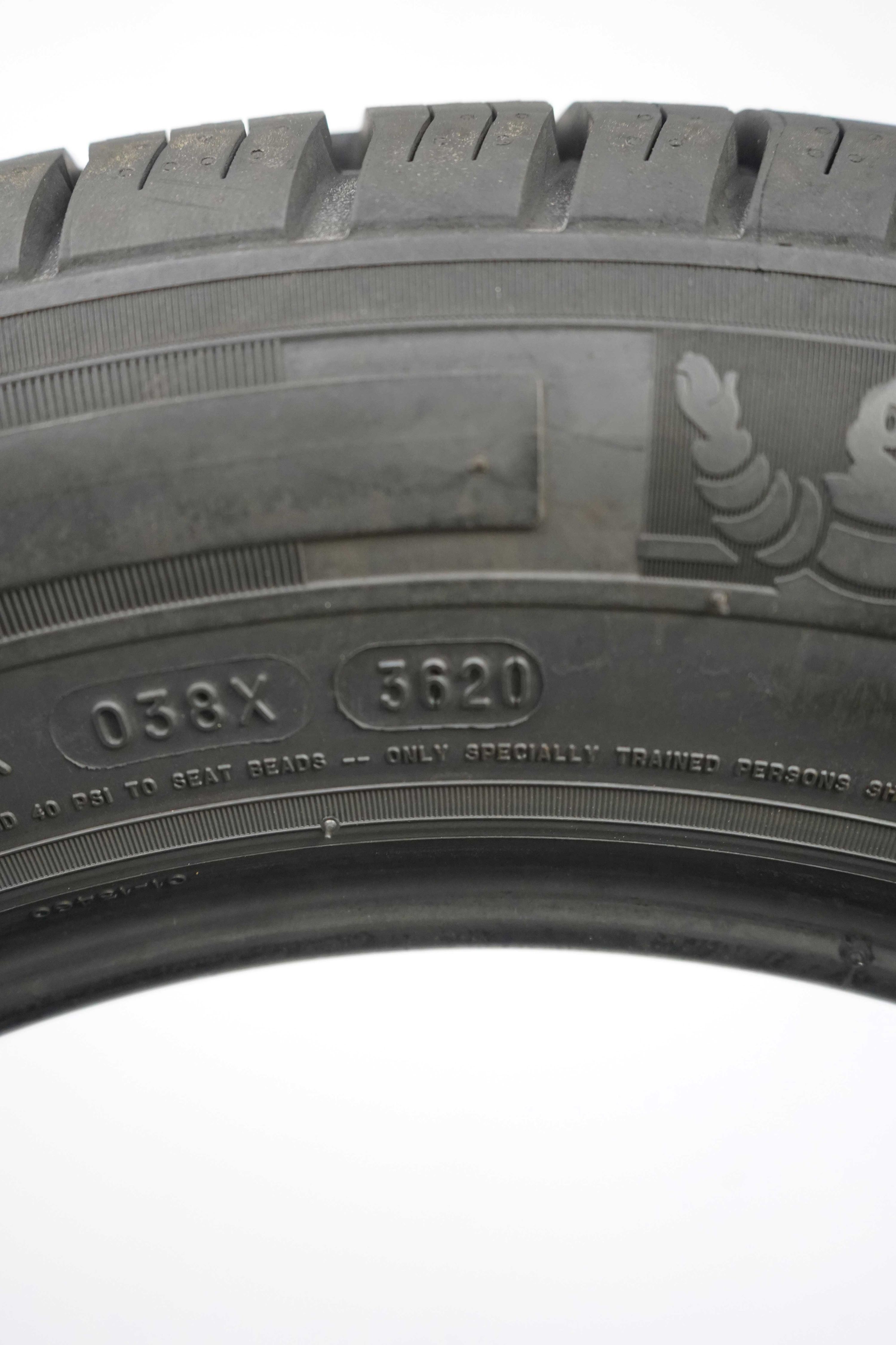 Sommerreifen michelin agilis 215 60 r17c 104 102h 4 (4)