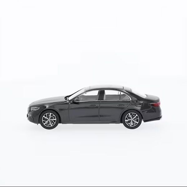 B66961116_mercedes-benz_E-Klasse_modellauto_1-43_3