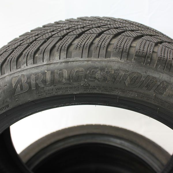 Gebrauchter-Winterreifen-Bridgestone-Blizzak-LM005-Rosier-Online-Shop-01