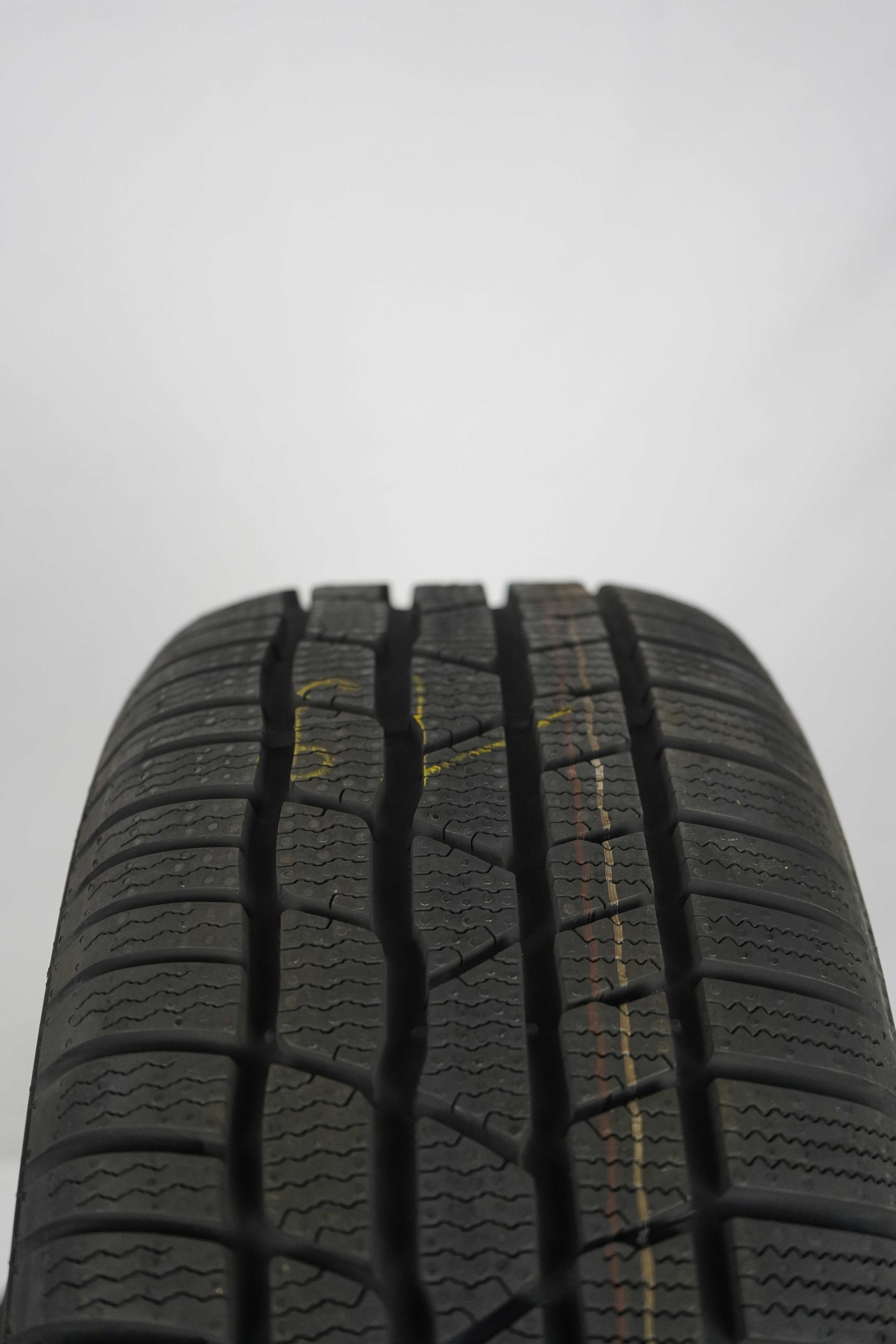 Winterreifen-Continental-ContiWinterContactTS830P-225-55-R17-101V-5 Winterreifen-Continental-ContiWinterContactTS830P-225-55-R17-101V-5