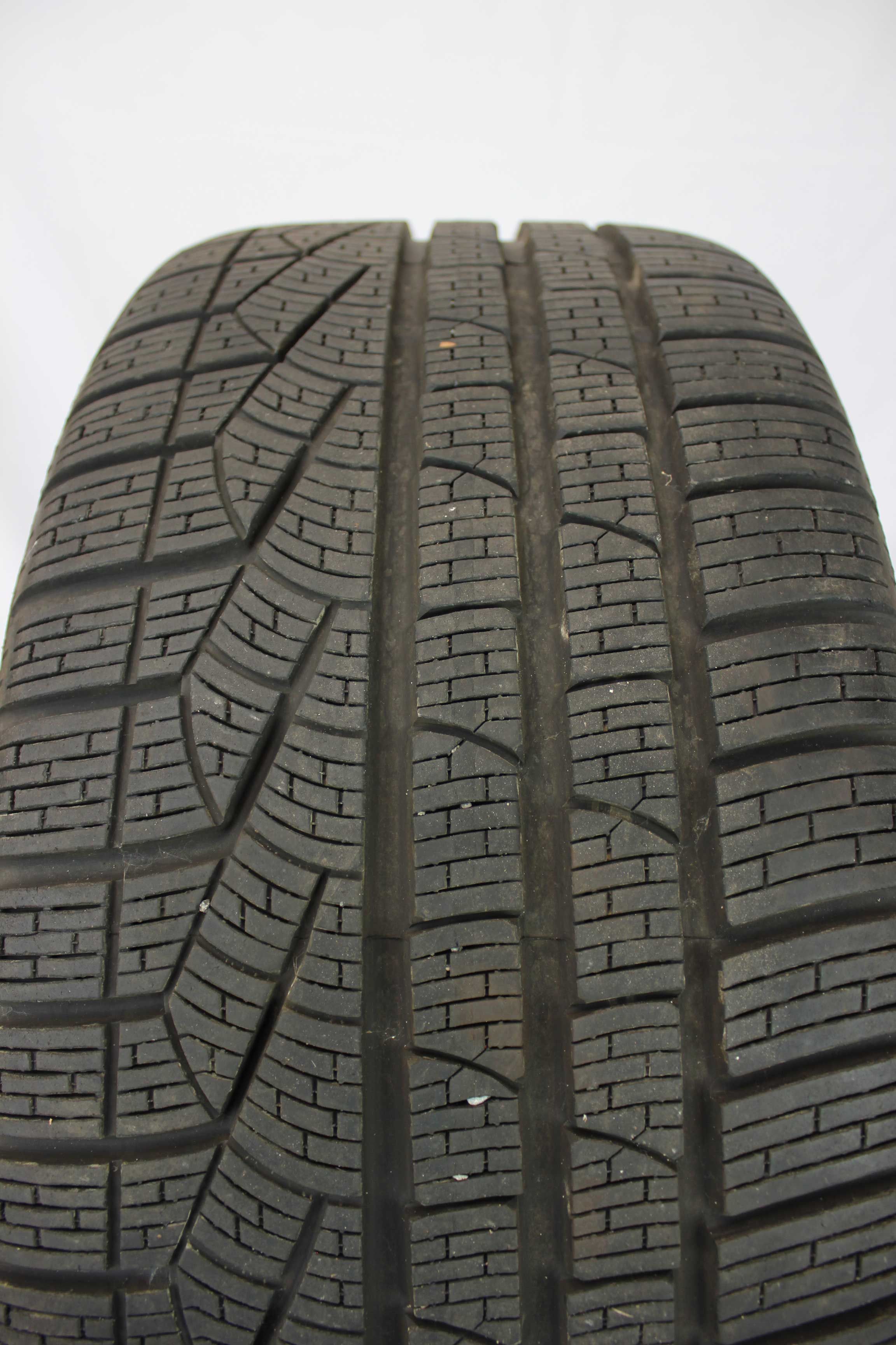 Winterkomplettradsatz-Mercedes-Benz-SL-A231-Alufelge-18Zoll-A2314012902-Winterreifen-Pirelli-SottozeroWinter240-Serie2MO-255-40-R18-99V-XL-9 Winterkomplettradsatz-Mercedes-Benz-SL-A231-Alufelge-18Zoll-A2314012902-Winterreifen-Pirelli-SottozeroWinter240-Serie2MO-255-40-R18-99V-XL-9