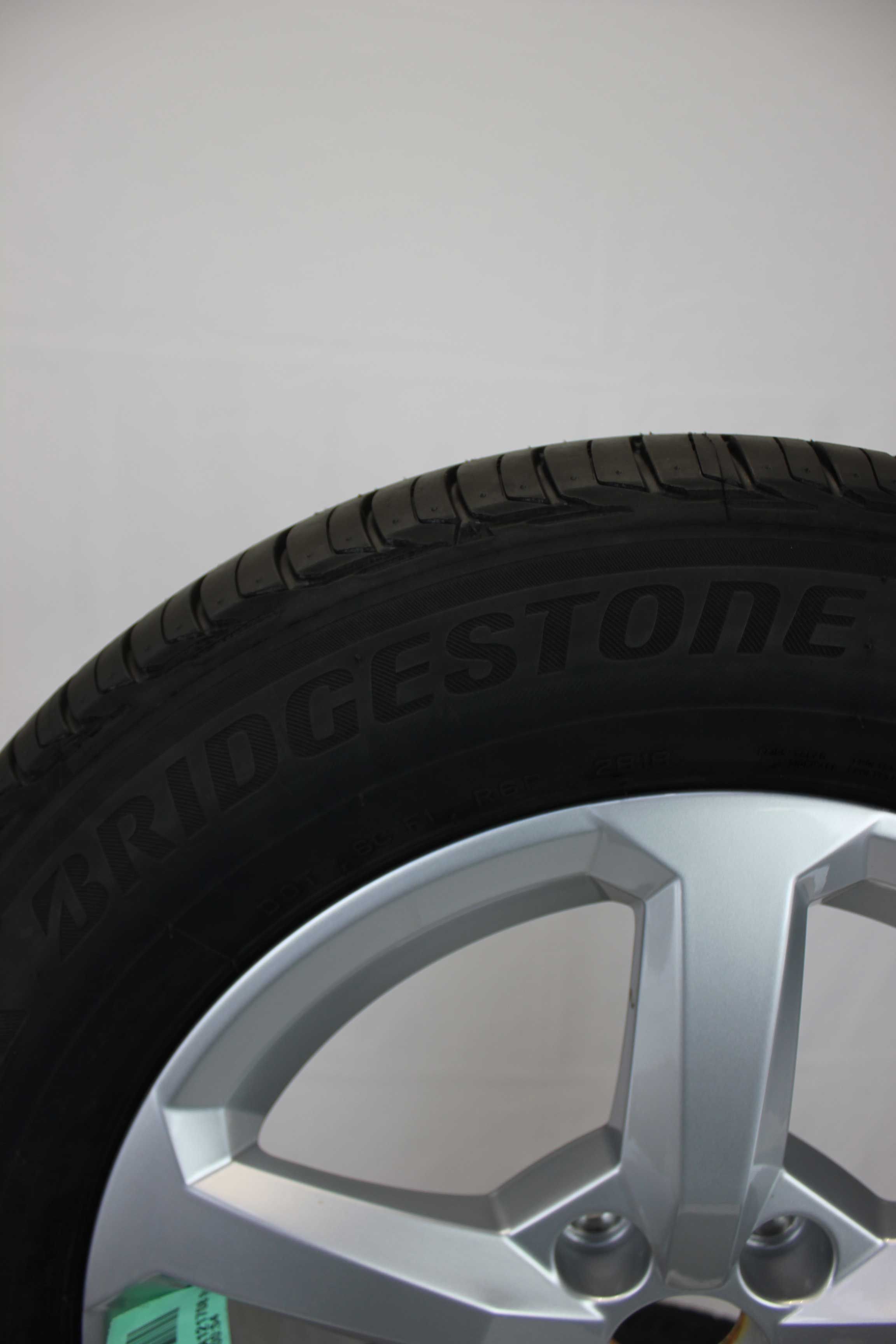 Sommerkomplettradsatz audi 81a q2 alufelge 16zoll 81a601025 sommerreifen bridgestone turanzat001 215 60 r16 95v 2