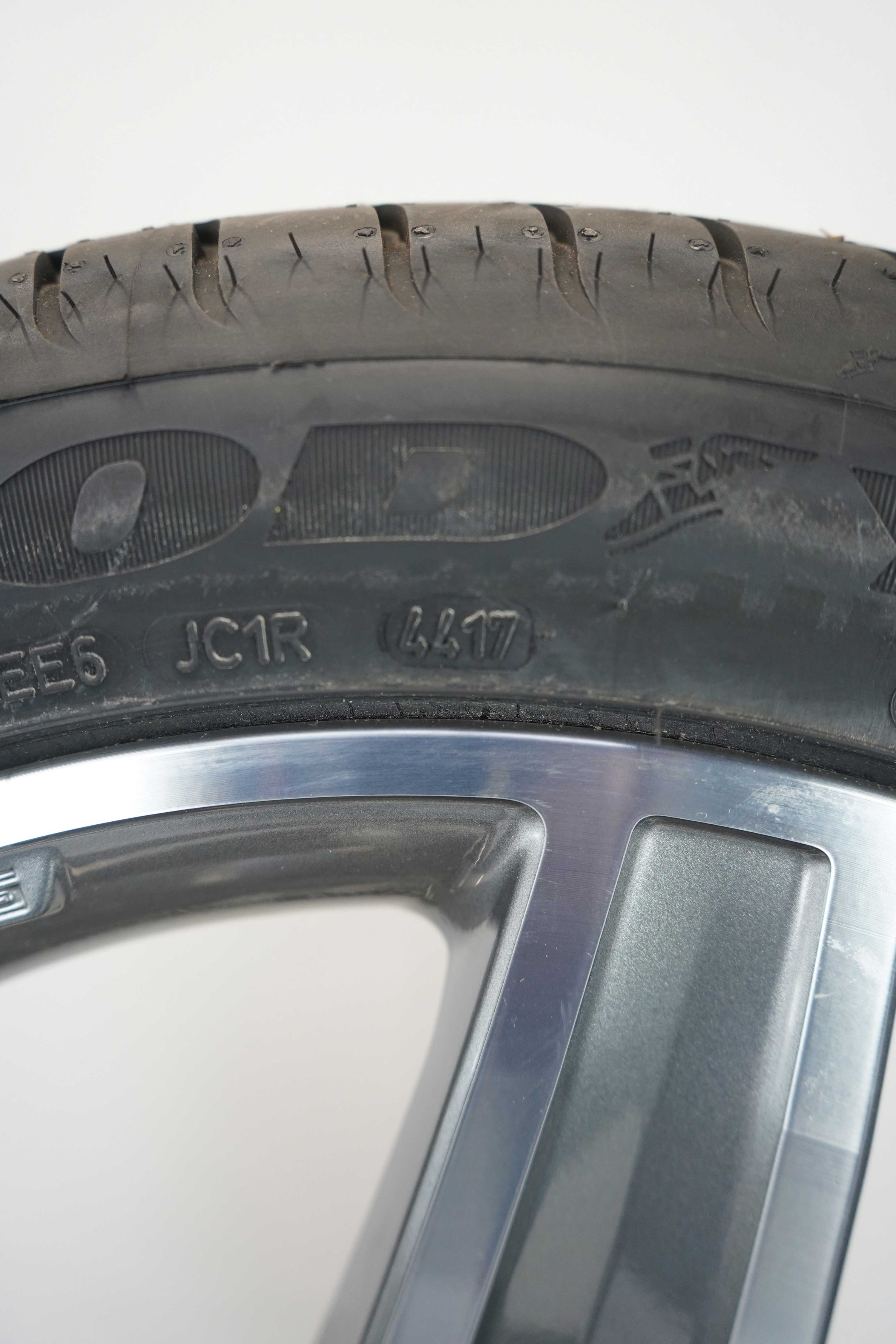Sommerkomplettradsatz mercedes benz gla a156 sommerreifen goodyear efficientgripmoe 235 45 r19 95v 4 (1)