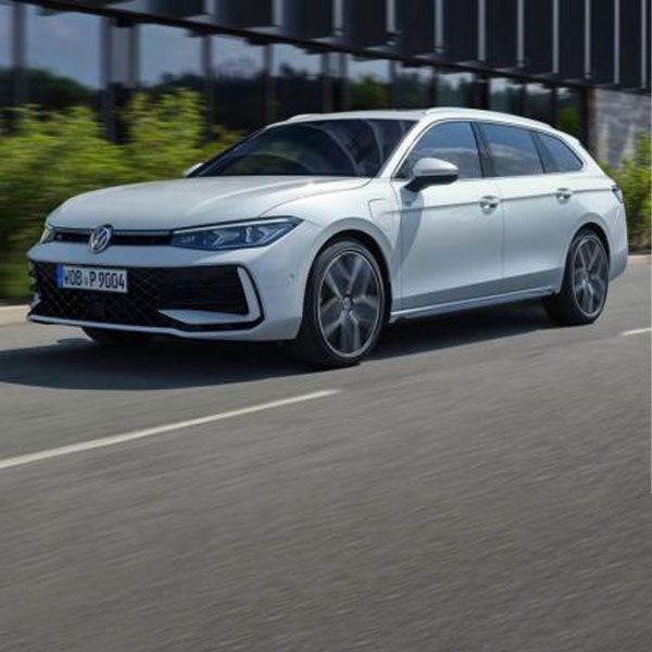 3j0071360 volkswagen passat schutzleiste heckklappe rosier onlineshop2