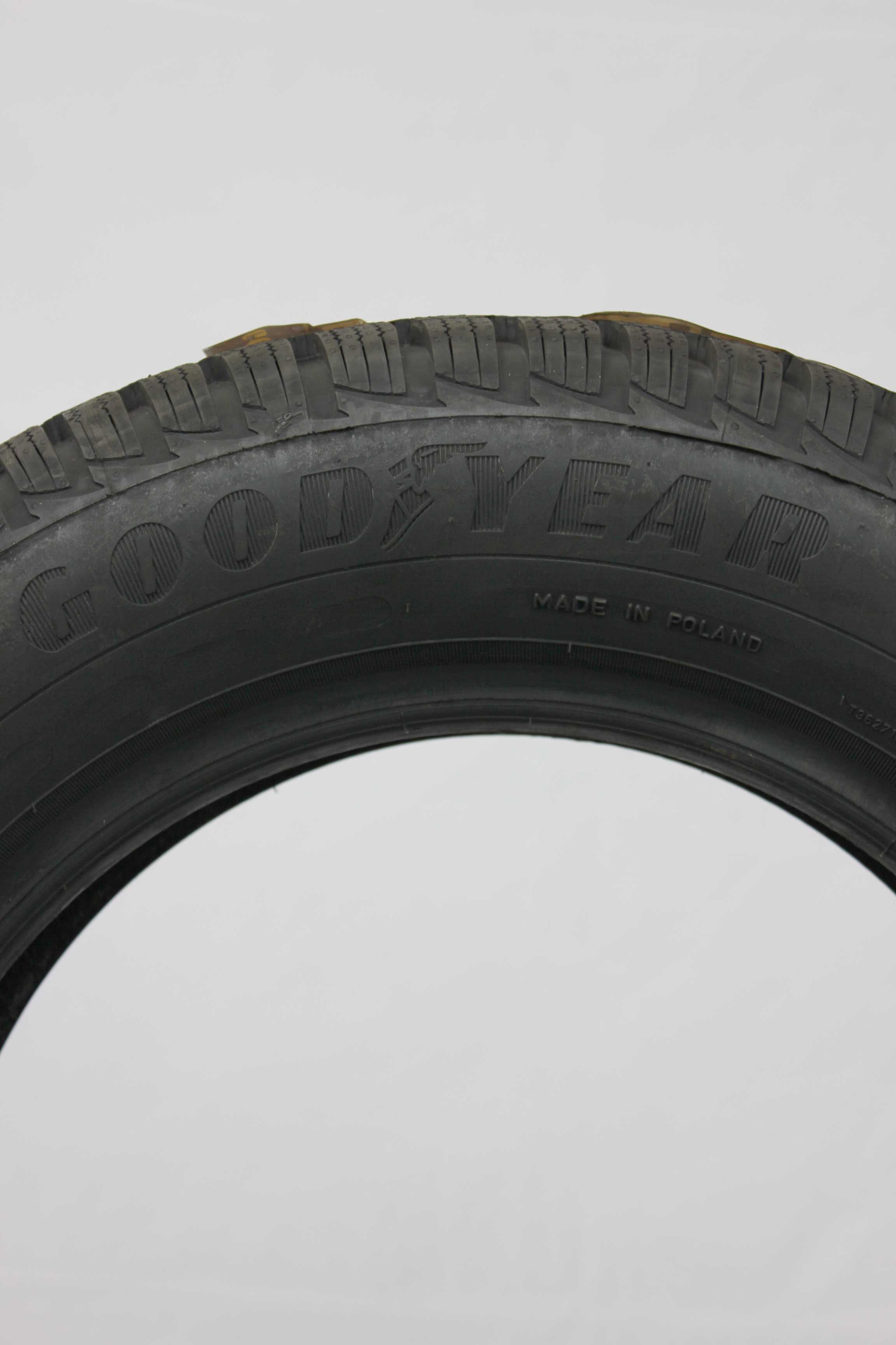 Winterreifen goodyear ultragrip9 165 70 r14 81t 1 (1)