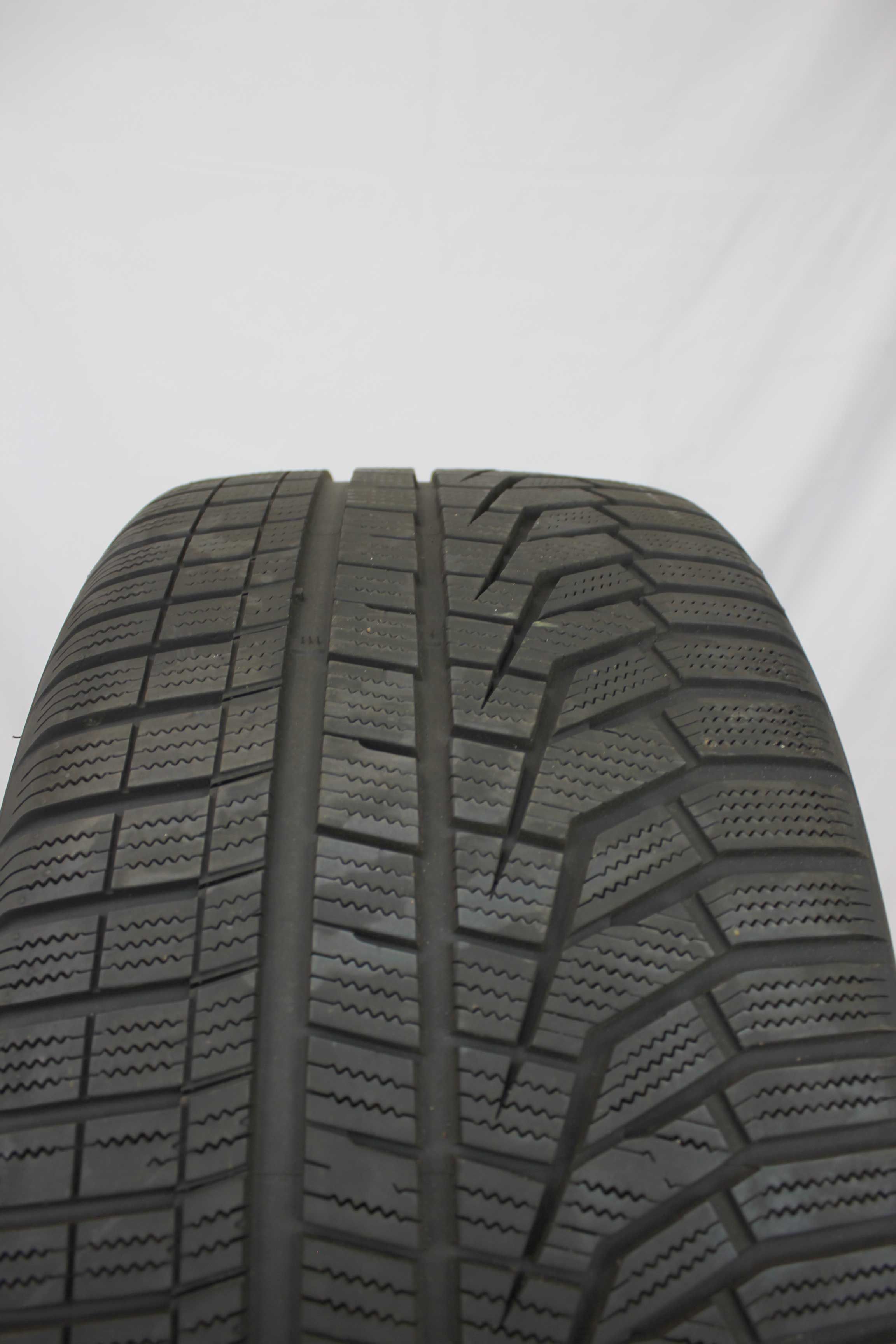 Winterreifen hankook winter icept evo2 285 35 r20 104w 4 (1)