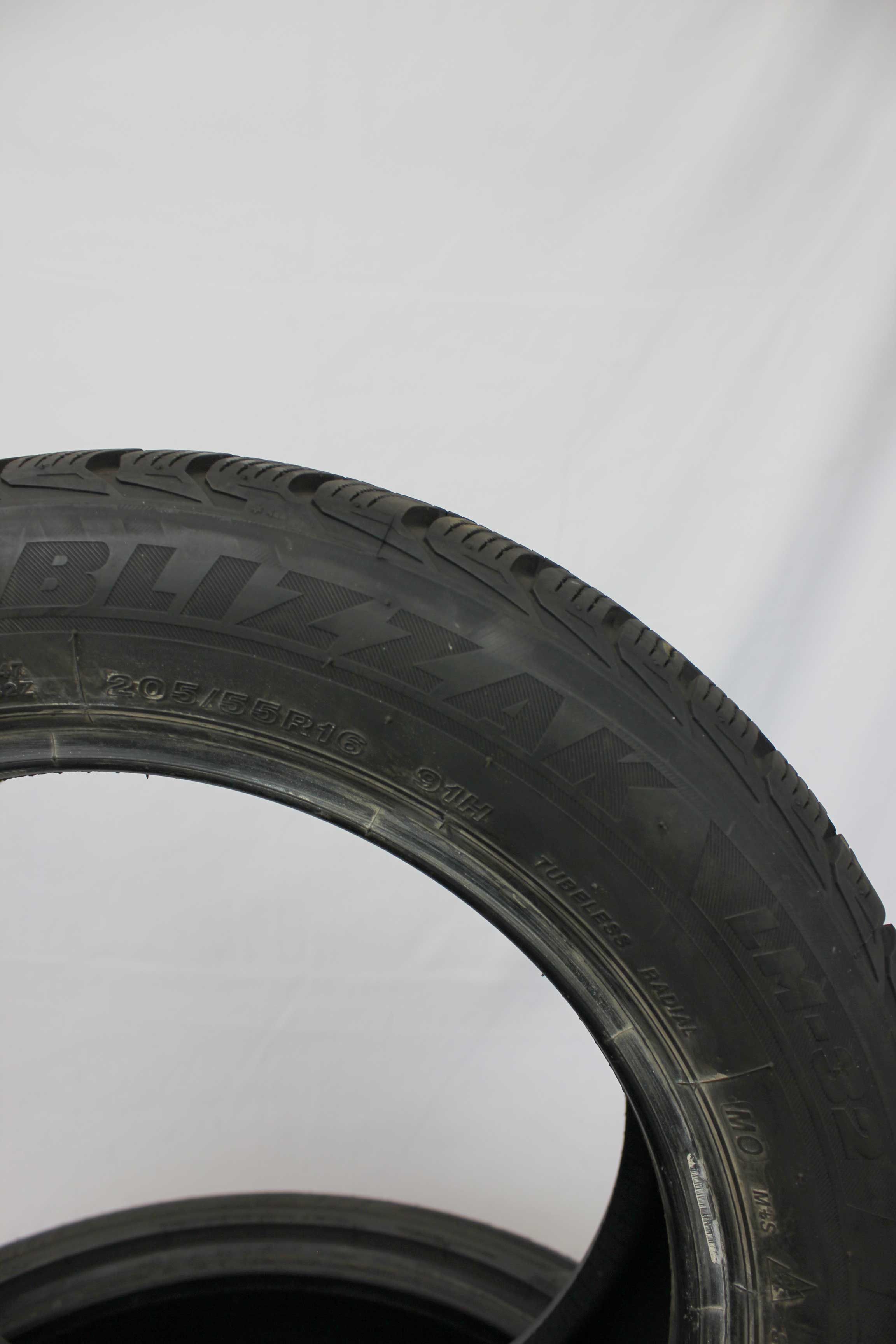 Winterreifen bridgestone blizzak lm32 205 55 r16 91h 2 (1)