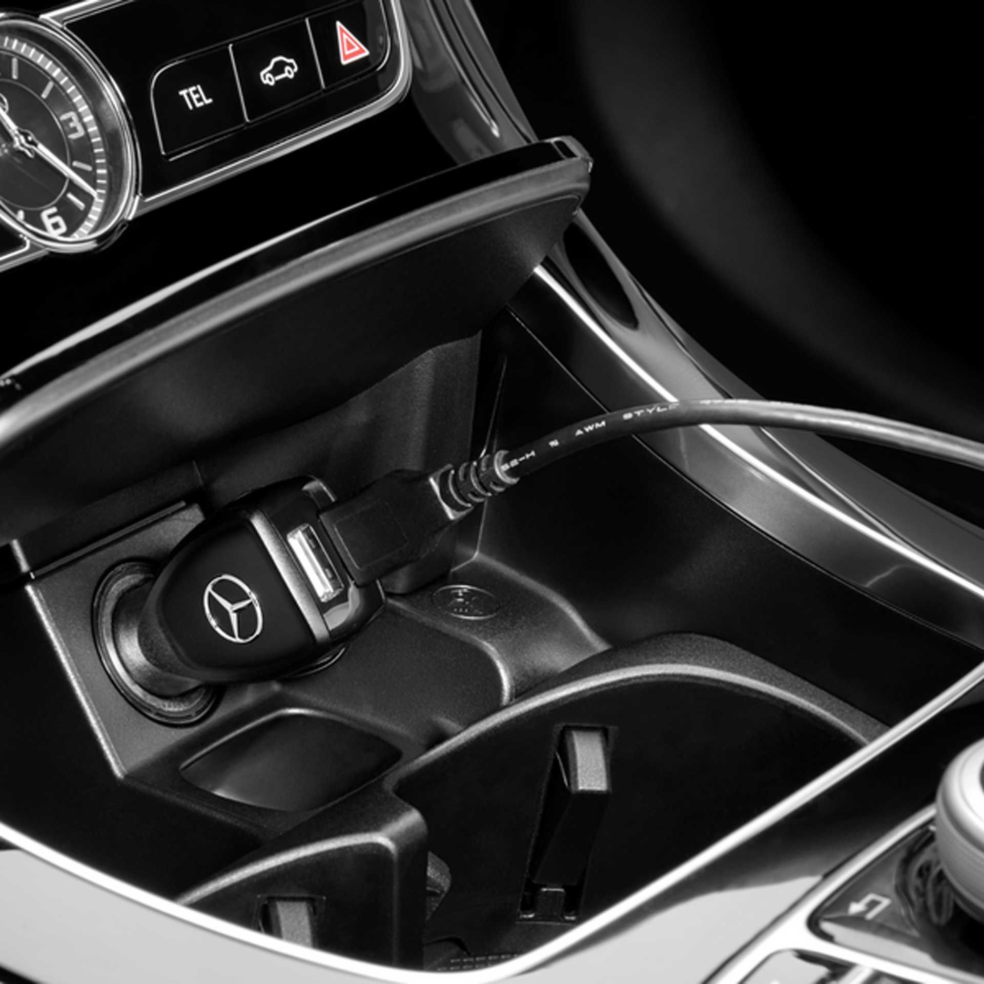 A2138202403 mercedes benz usb power charger rosier onlineshop3