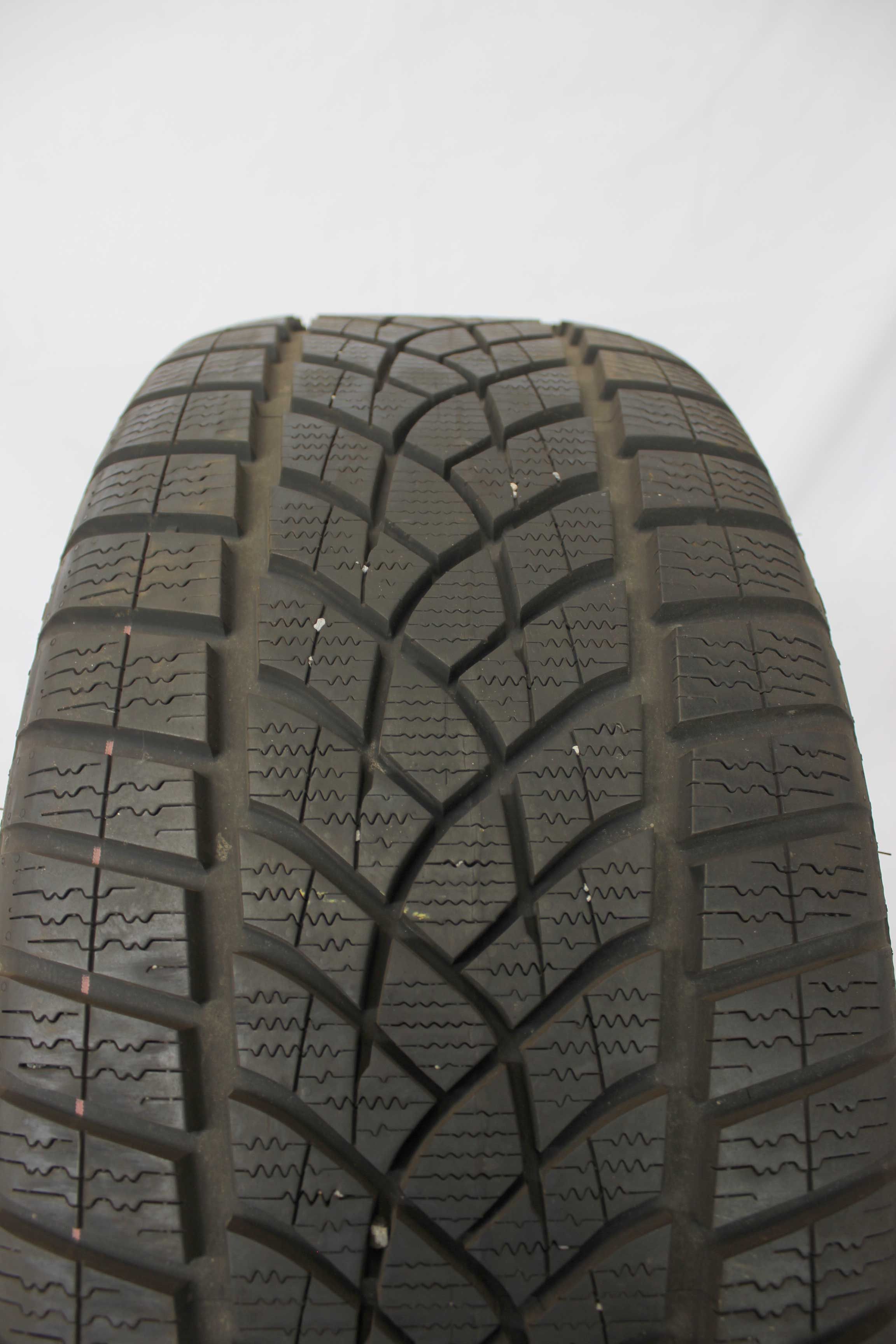 Winterreifen goodyear ultragripperformance 245 55 r17 106h xl 5 (2)