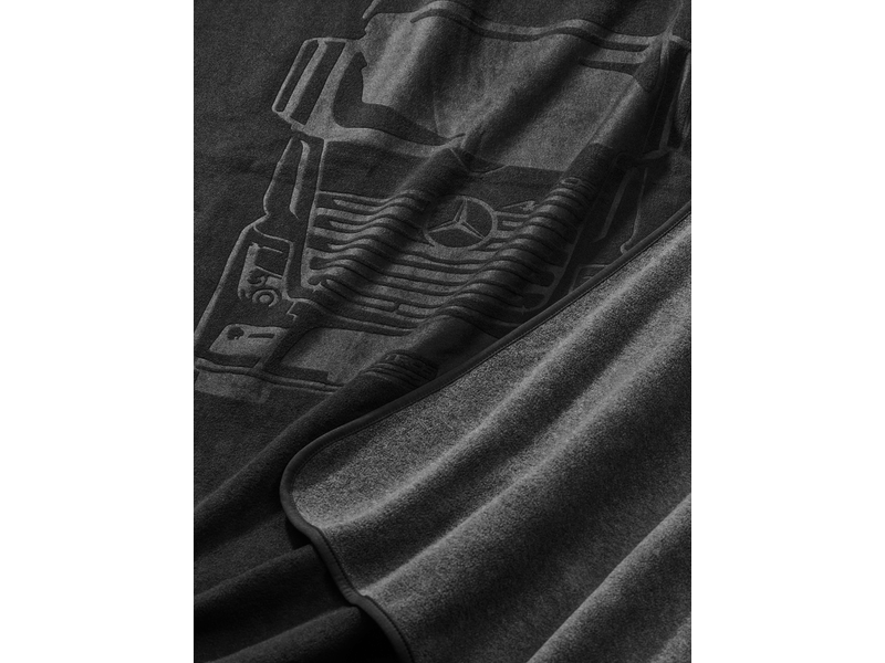 B67872010 mercedes benz fleecedecke actros schwarz rosier onlineshop 2