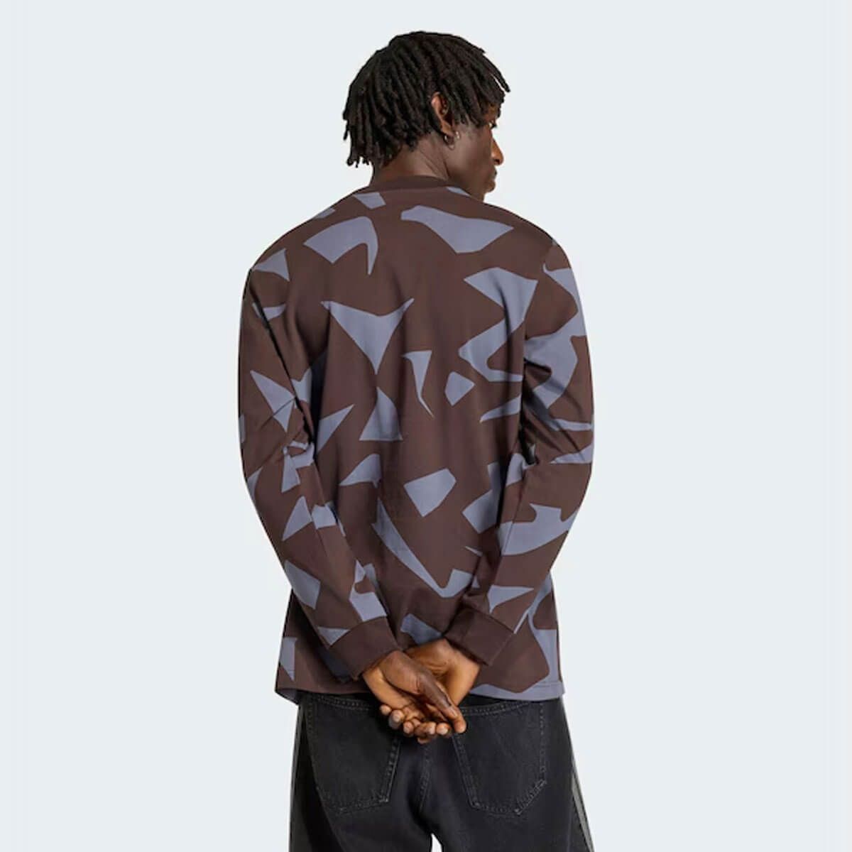 B67960173 mercedes amg longsleeve unisex braun rosier online shop2