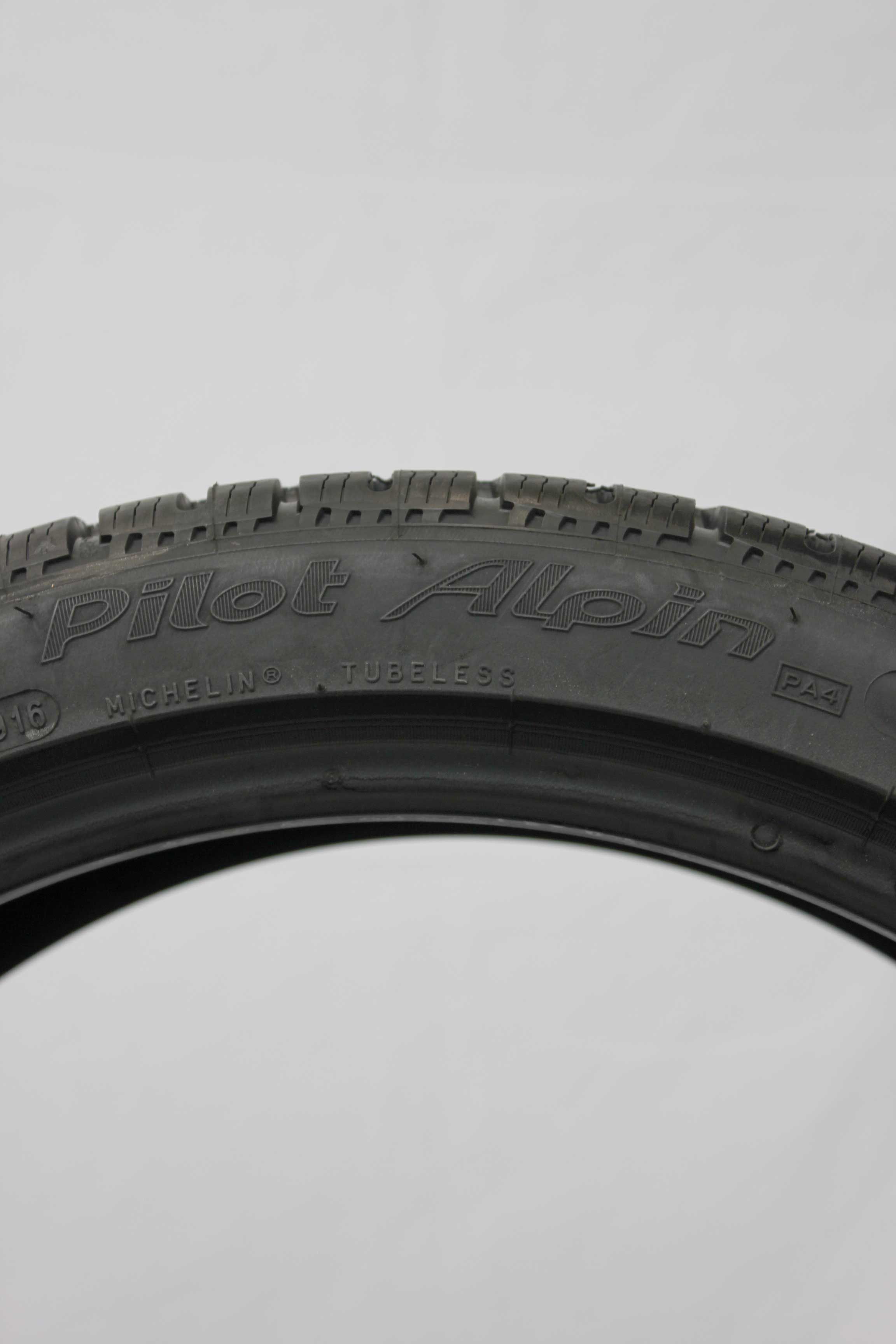 Winterreifen michelin pilotalpinpa4 225 40 r19 93w 2 (1)