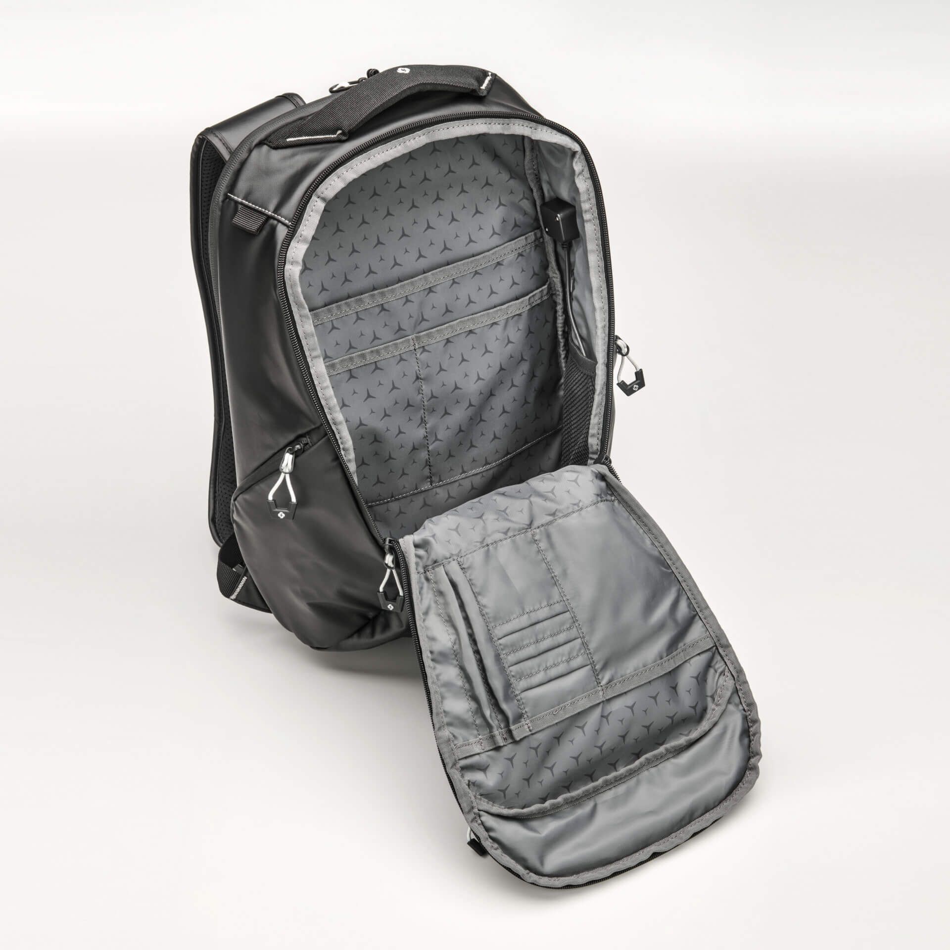 B67960127 mercedes benz rucksack rosier onlineshop2