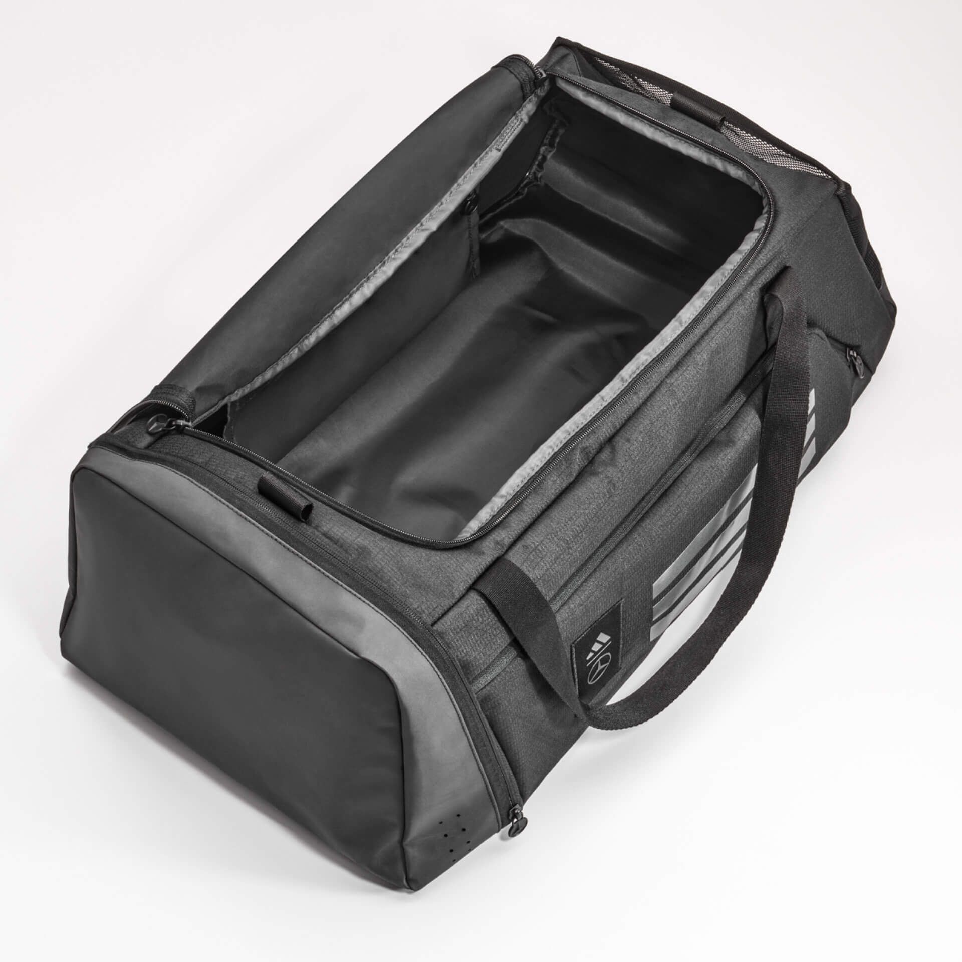 B67960238 mercedes benz sporttasche rosier onlineshop3