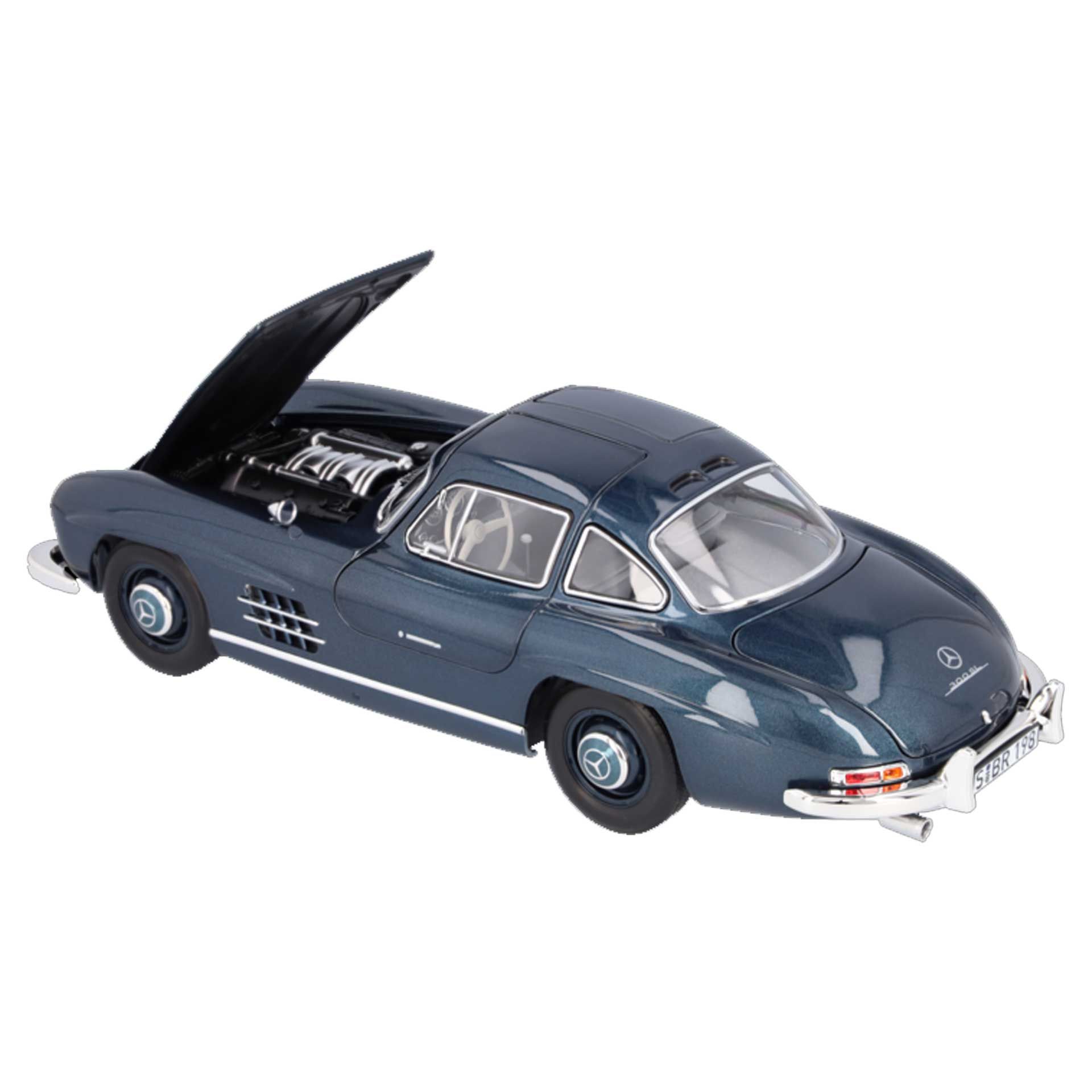 B66040674 mercedes benz modellauto 300 sl fluegeltuerer rosier onlineshop6