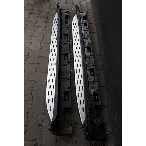 Trittbrett zusammengesteckt