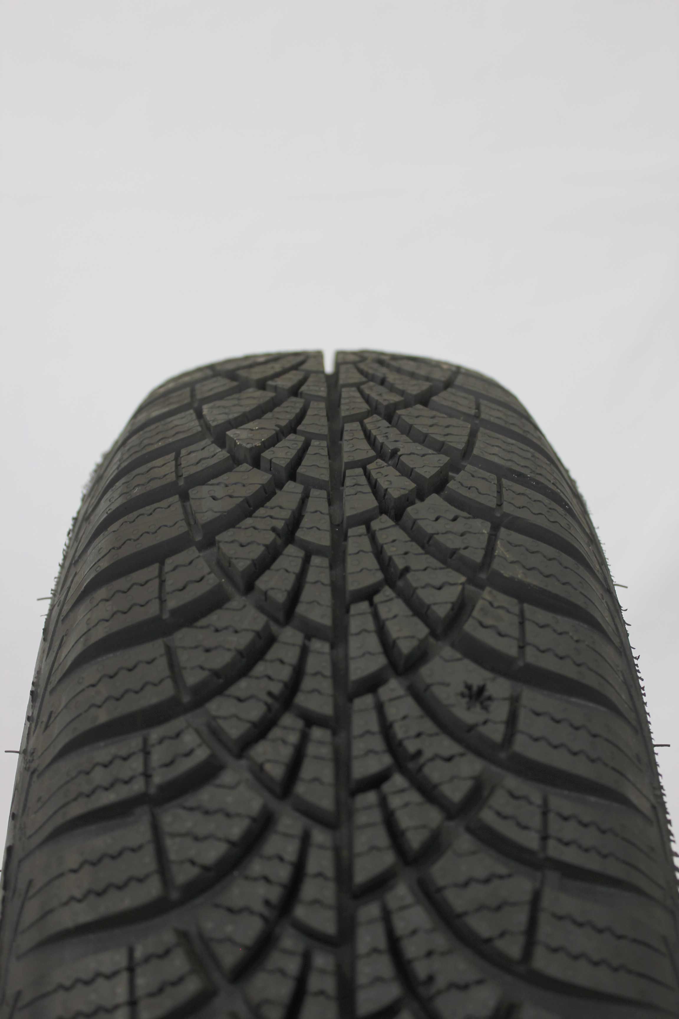 Winterreifen goodyear ultragrip9 165 70 r14 81t 5